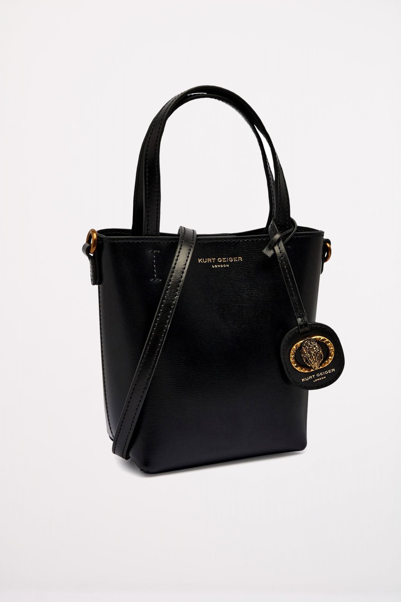 KURT GEIGER LONDON  CHELSEA SM SHOPPER BAG  en color NEGRO (2)