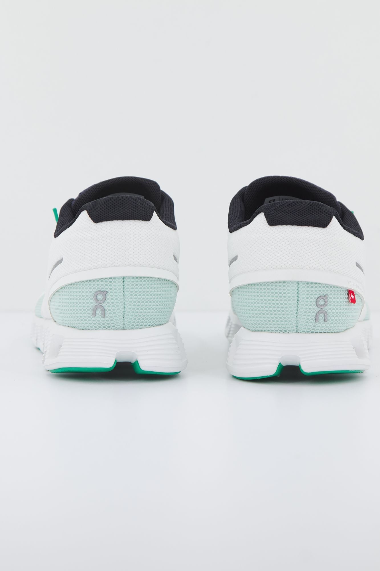 ON RUNNING  CLOUD 5 PUSH en color VERDE (3)