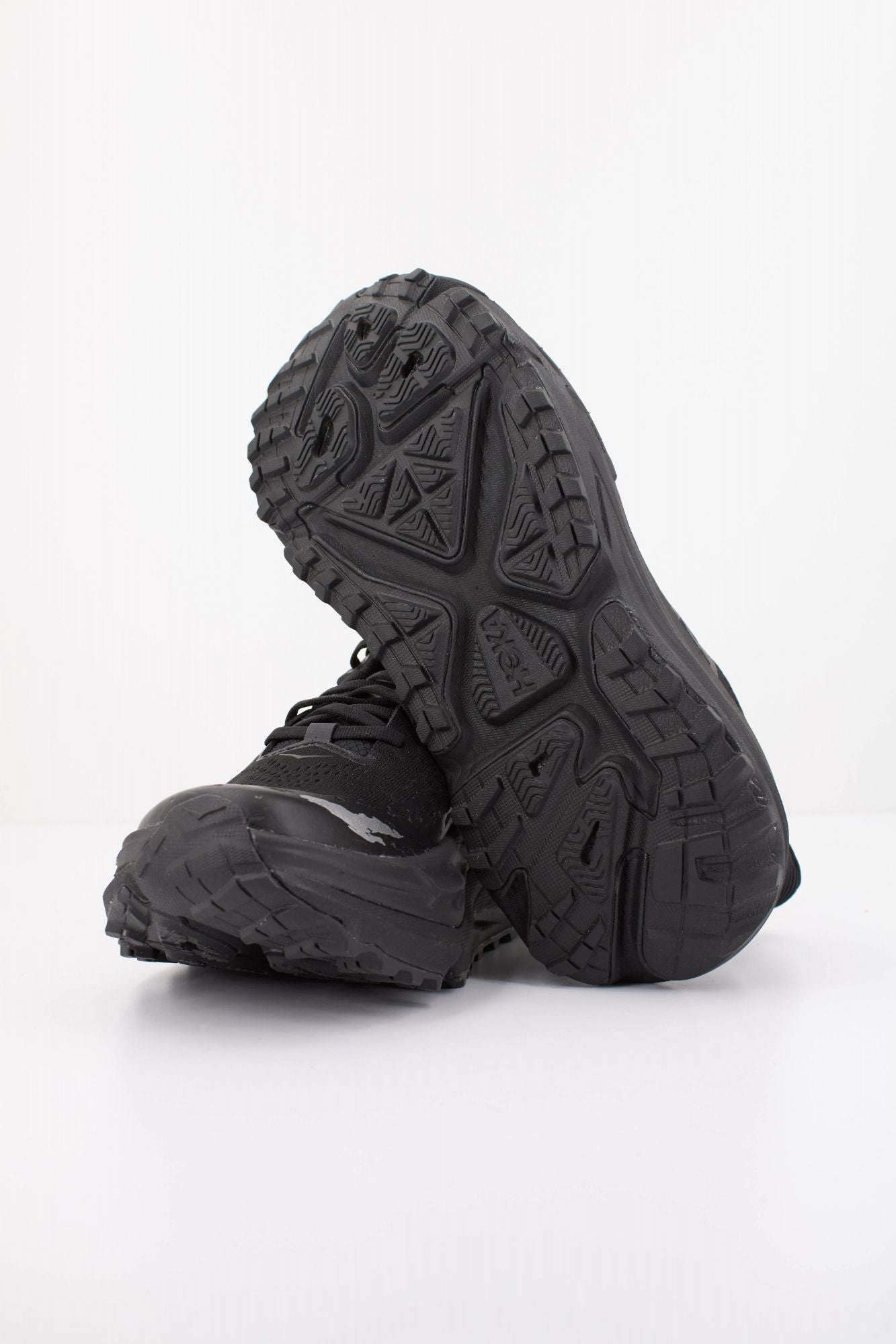 HOKA STINSON 7 en color NEGRO (5)