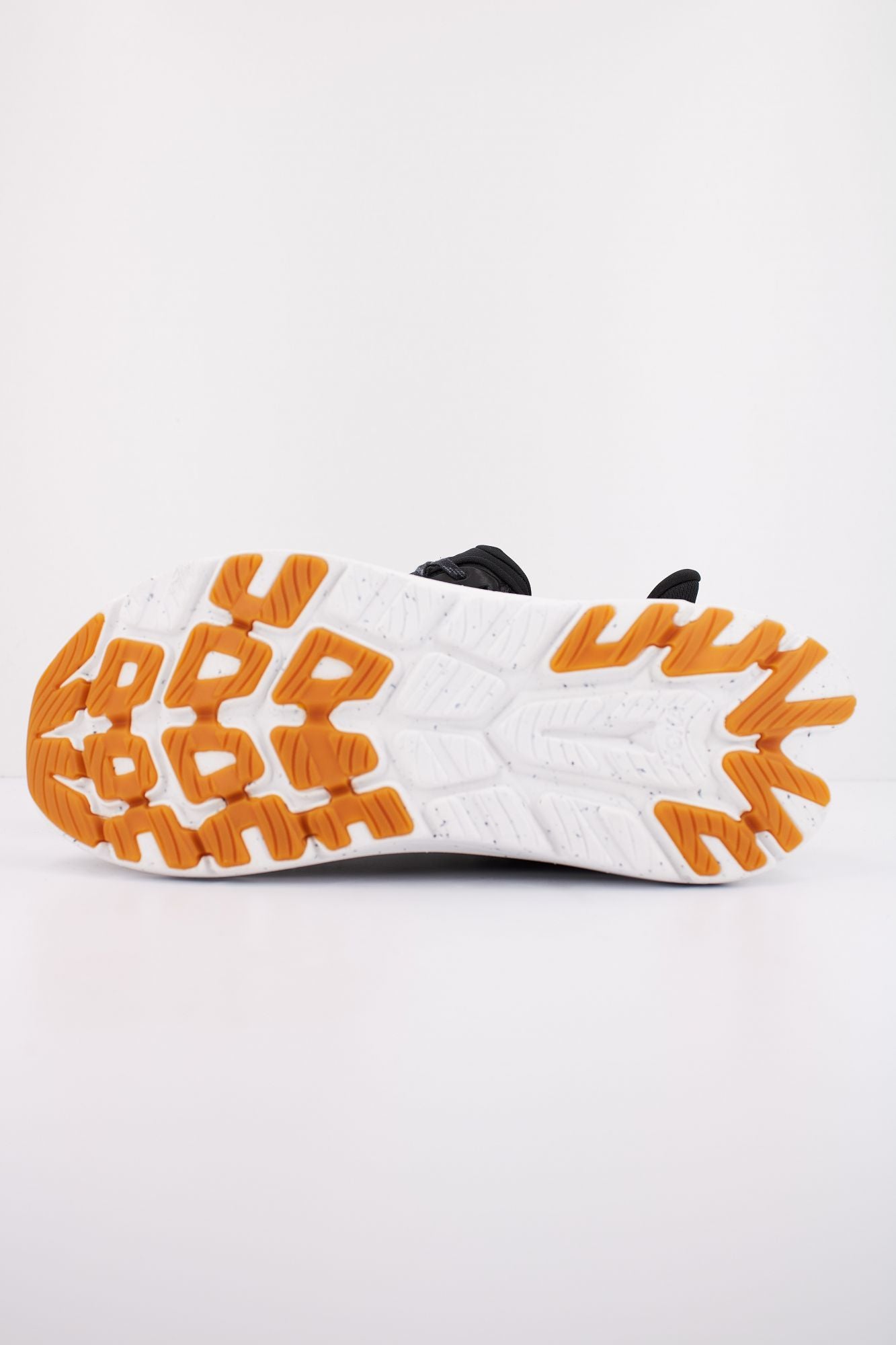 HOKA KAWANA 2 en color NEGRO (4)
