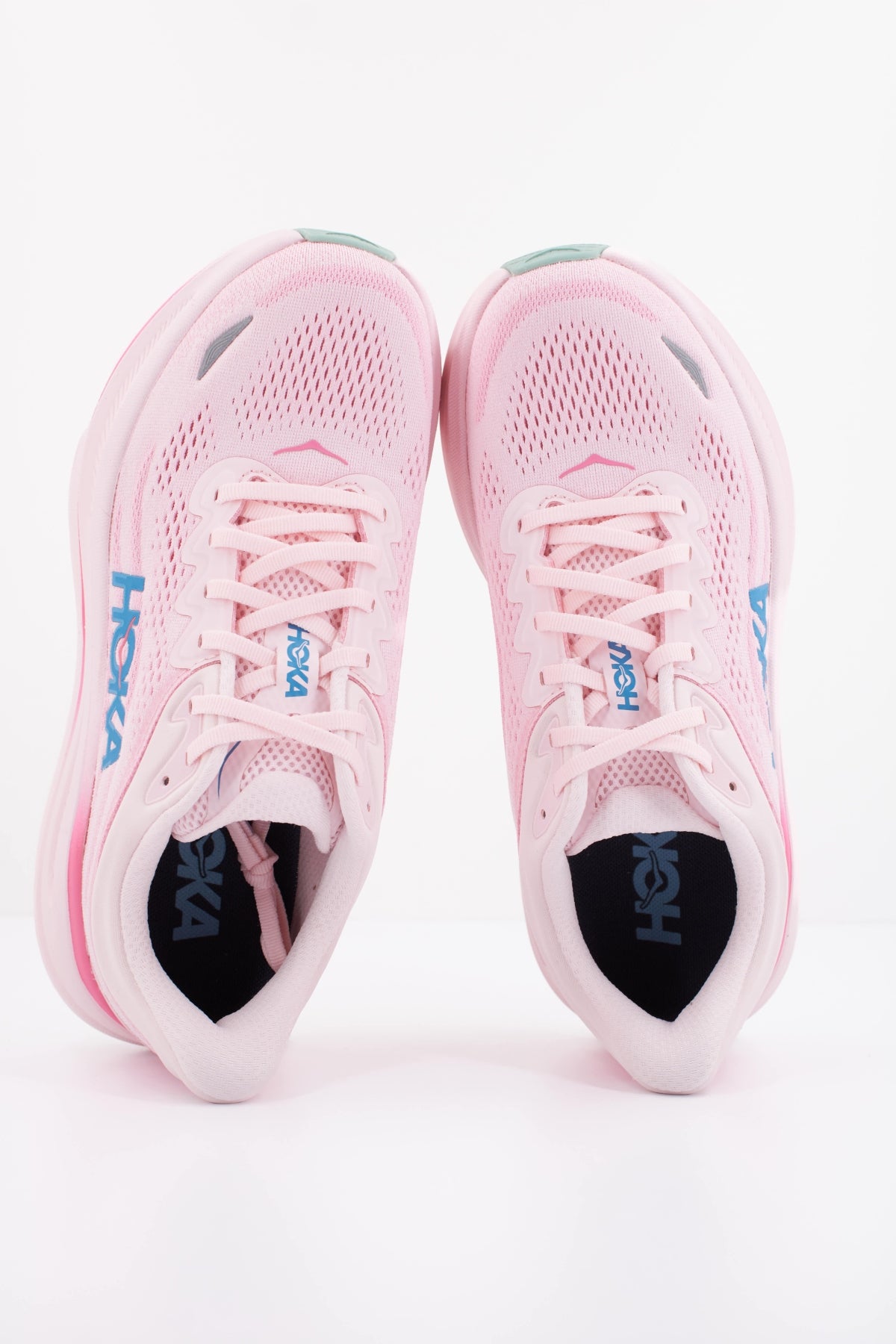 HOKA W BONDI 9 en color ROSA (3)