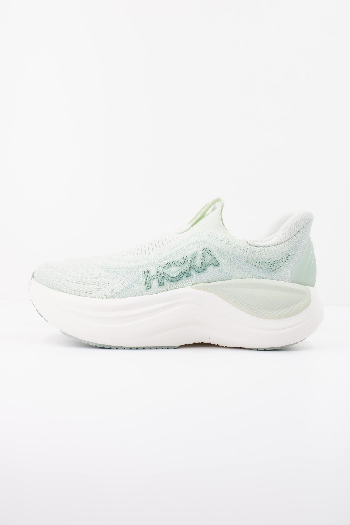 HOKA W SKYWARD en color VERDE (1)