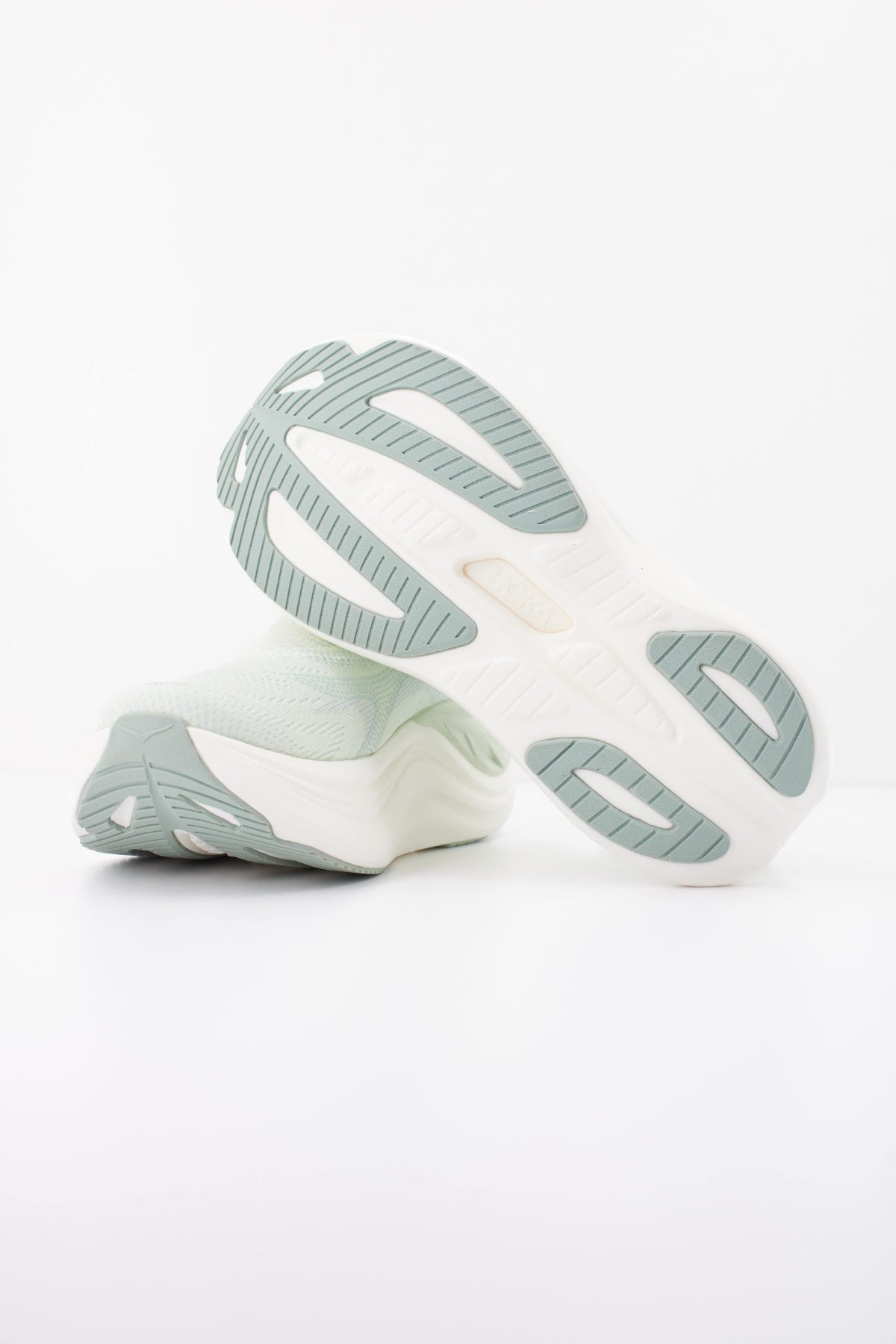 HOKA 1168877HO en color VERDE (5)