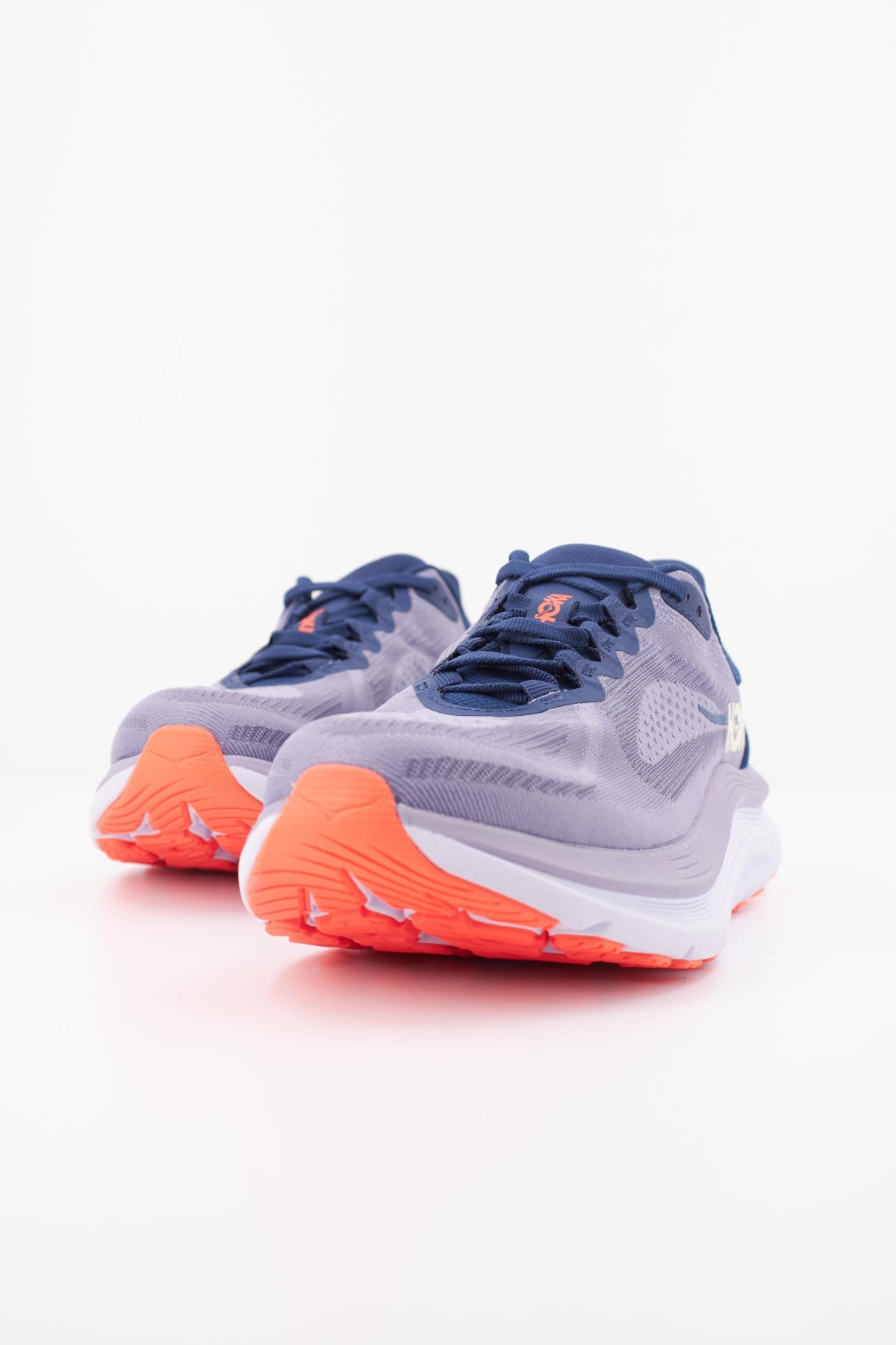 HOKA  W KAWANA 3 en color VIOLETA (2)