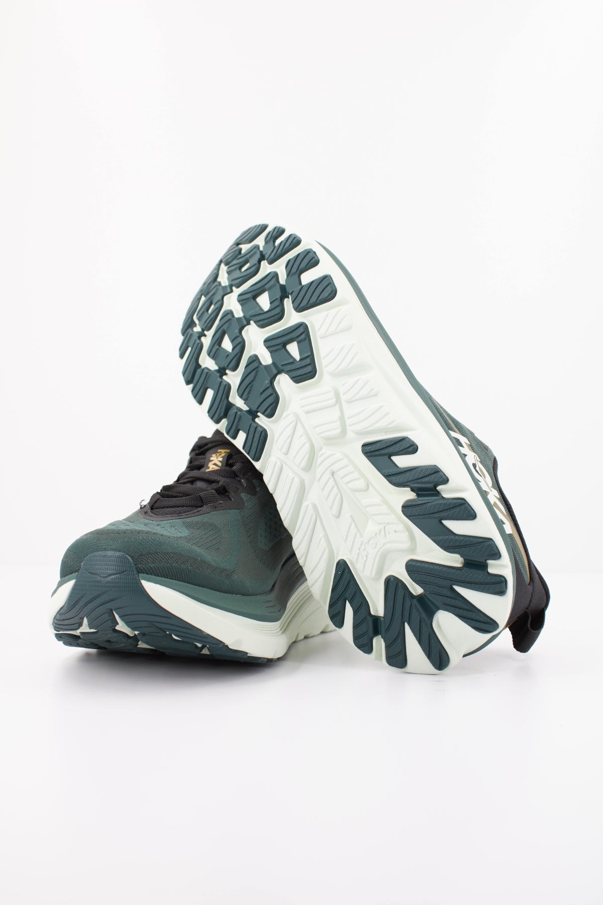 HOKA KAWANA 3 en color VERDE (5)