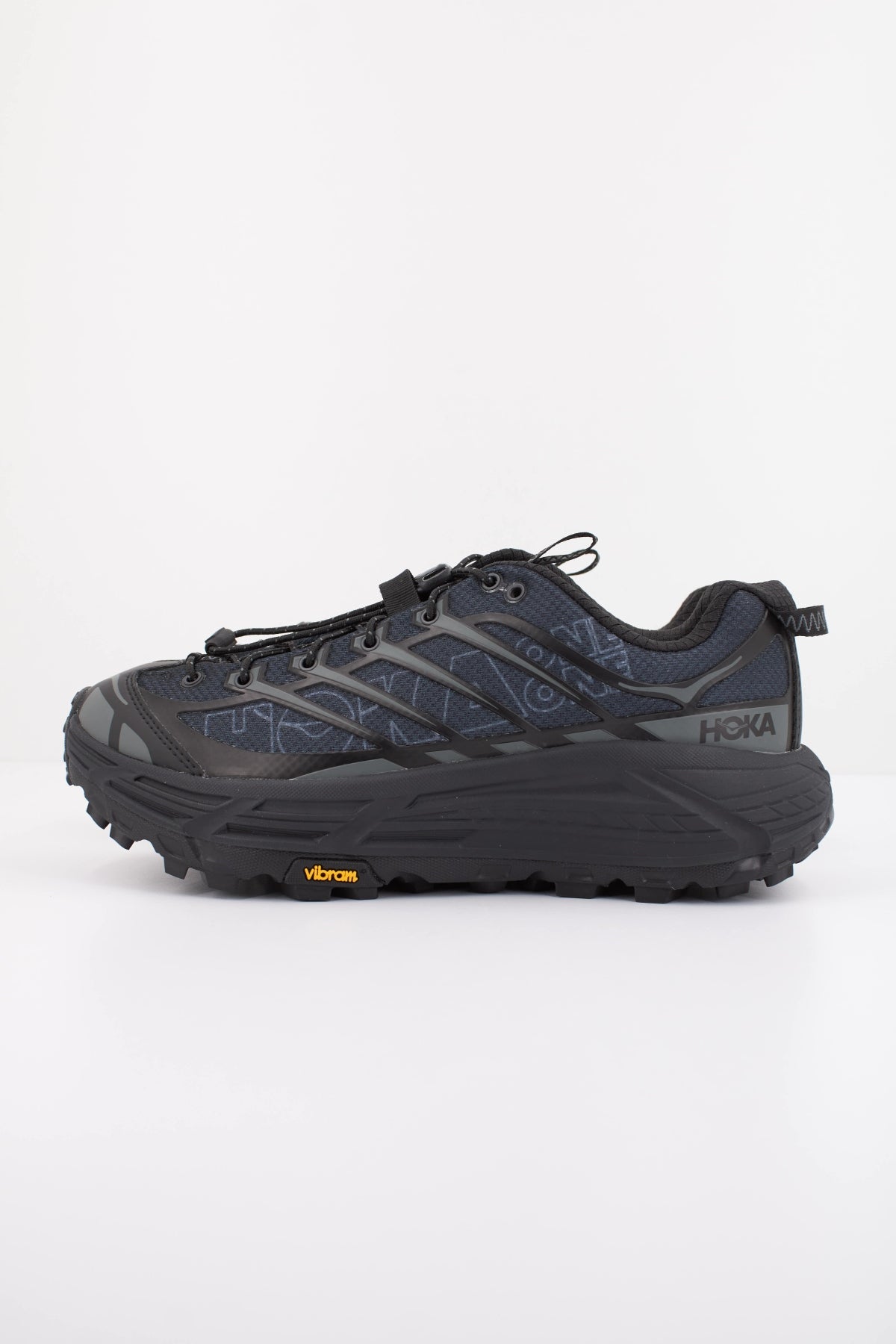 HOKA  U MAFATE THREE2  en color NEGRO (1)