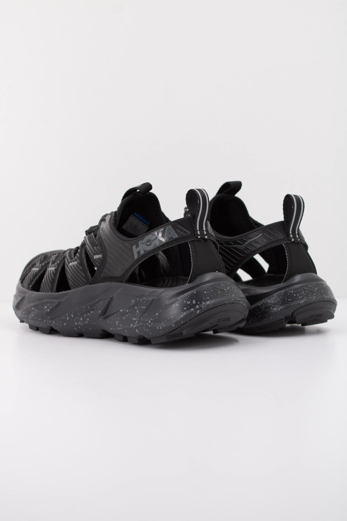 HOKA U HOPARA en color NEGRO (4)