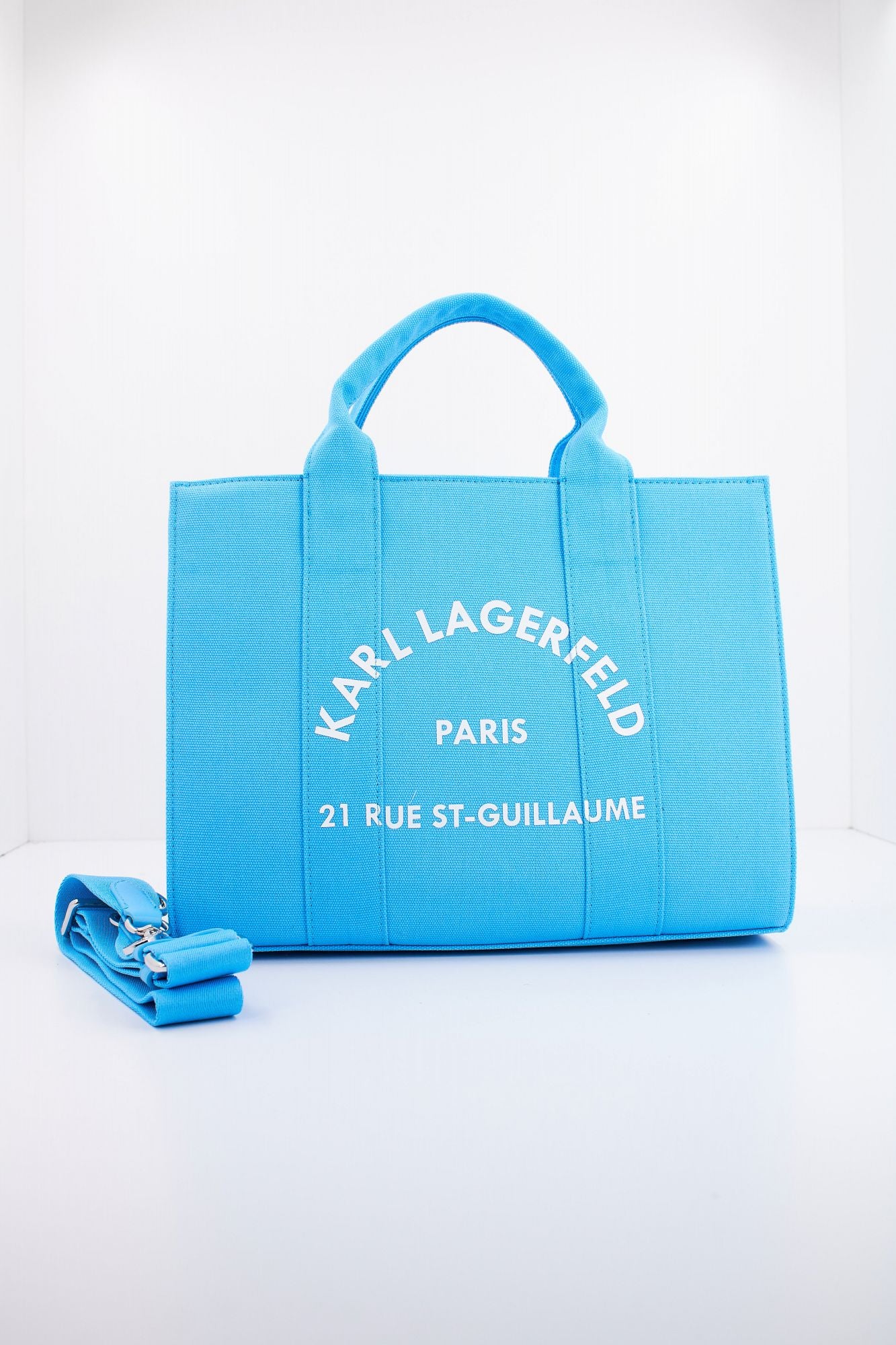 KARL LAGERFELD RSG SQUARE MEDIUM TOTE en color AZUL (1)