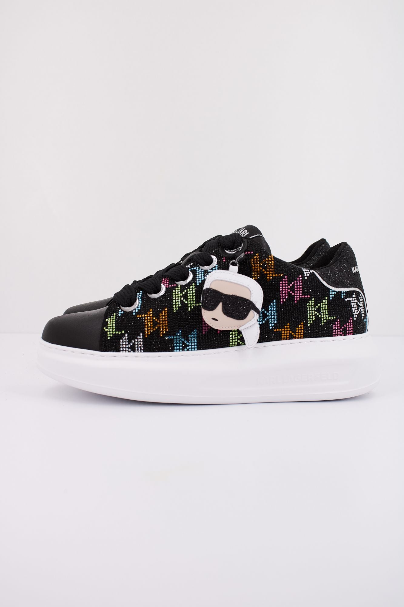KARL LAGERFELD  KAPRI NFT PENDANT RHINESTO en color NEGRO (1)