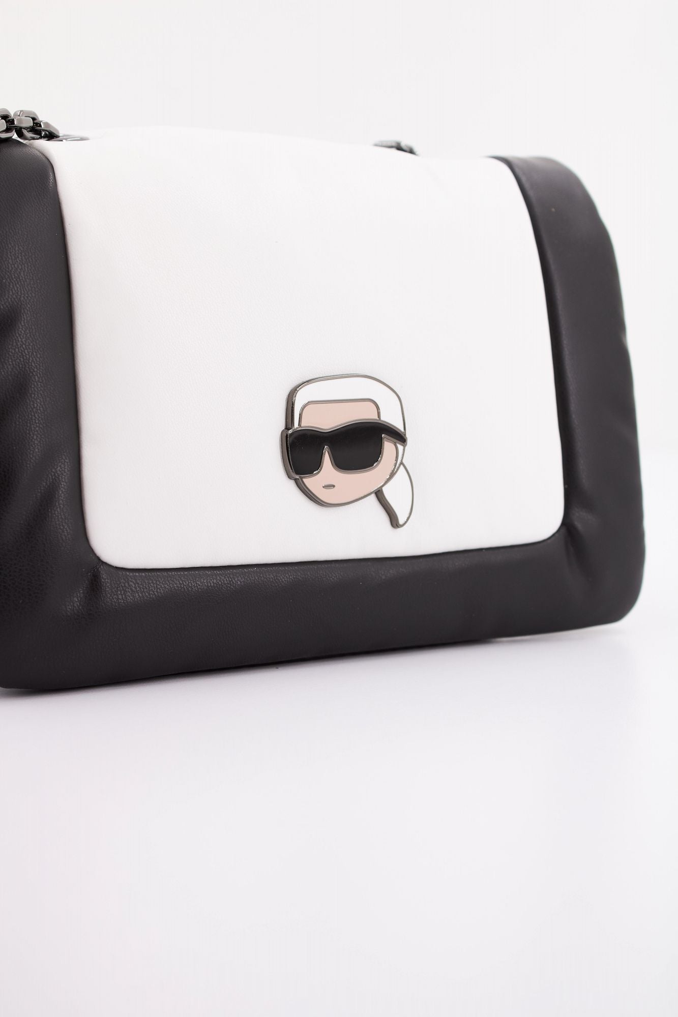 KARL LAGERFELD K/IKONIK 2.0 PUFFY PU CB en color BLANCO (4)