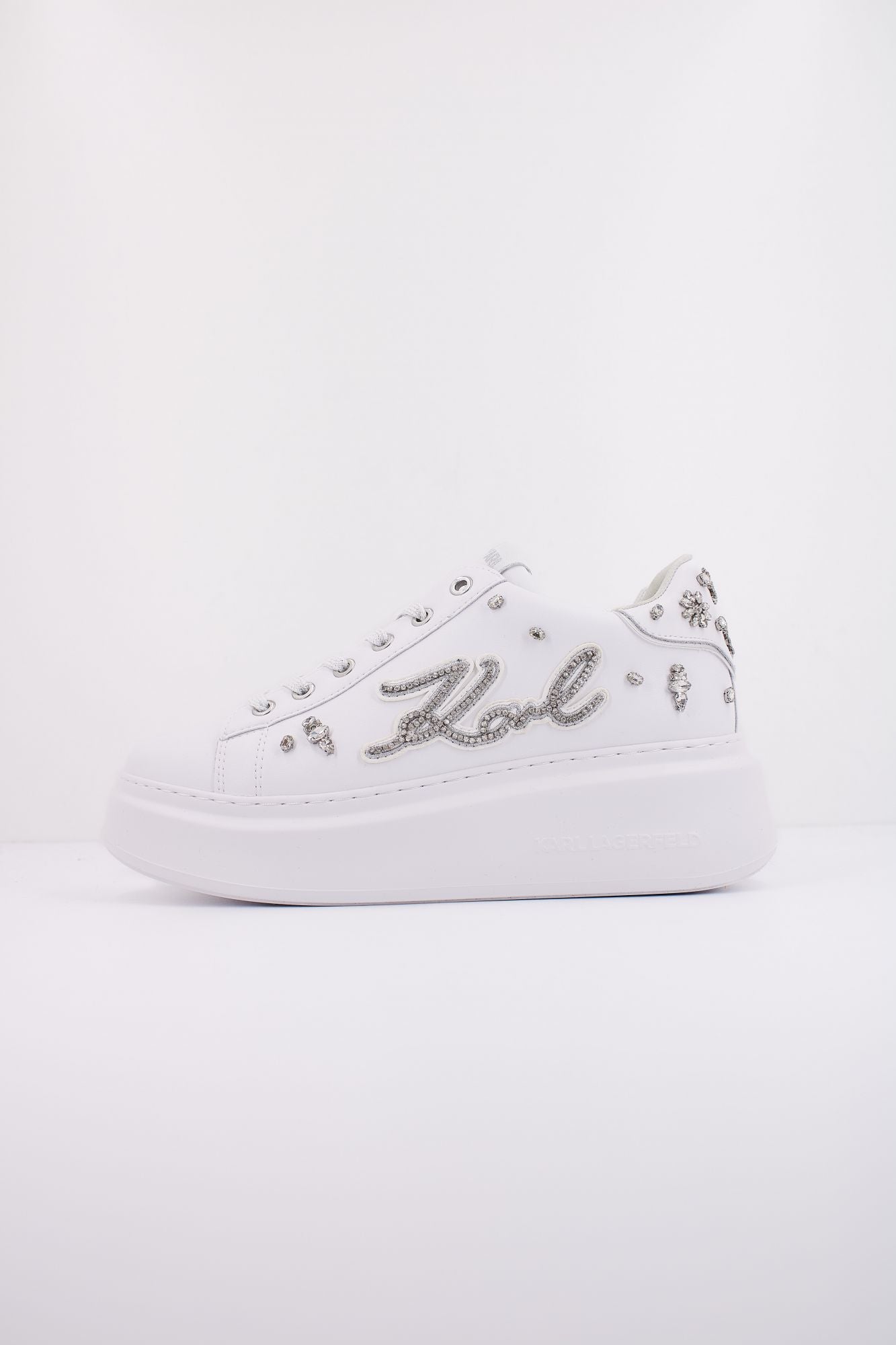 KARL LAGERFELD ANAKAPRI FLORASTONE KARL PA en color BLANCO (1)