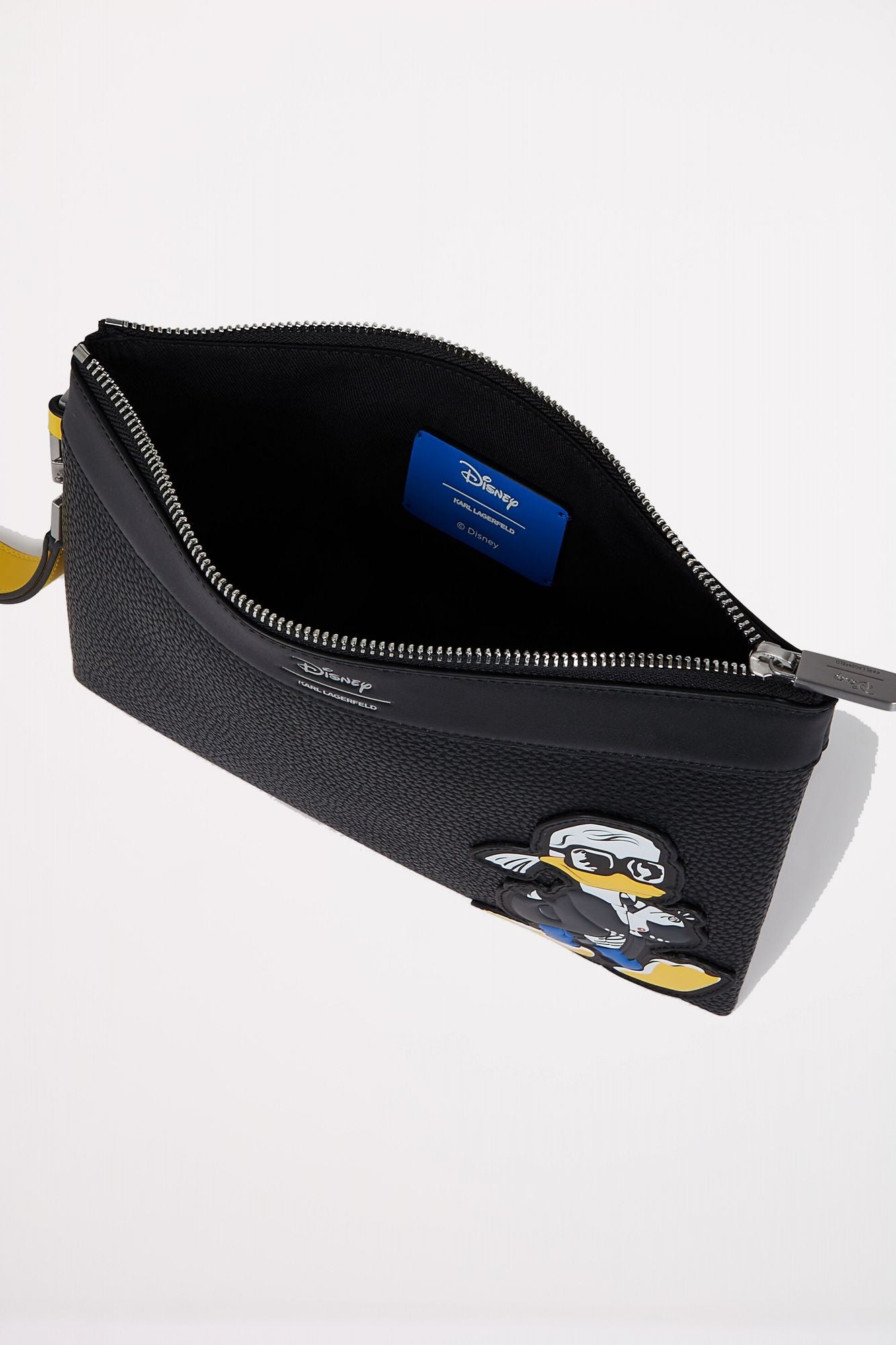 KARL LAGERFELD KL X DISNEY POUCH en color NEGRO (3)