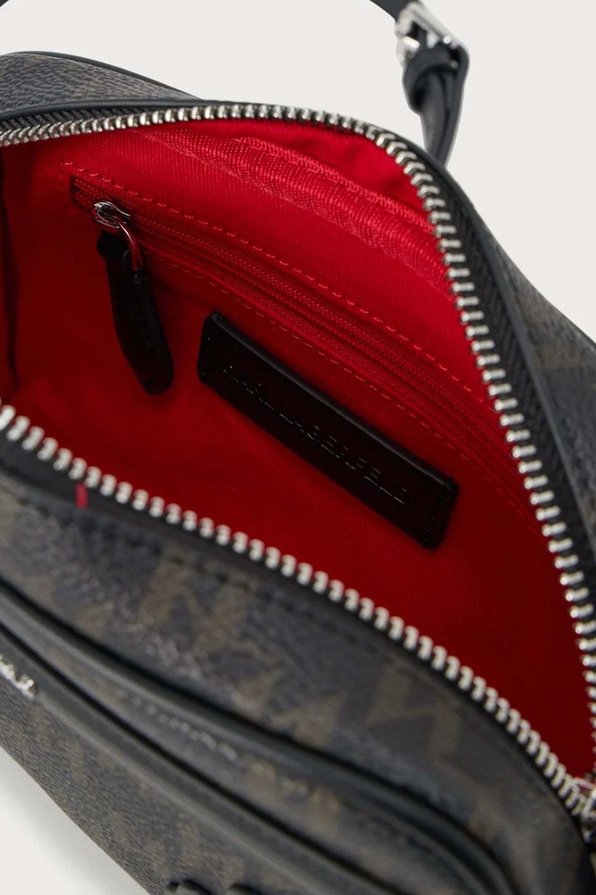 KARL LAGERFELD MONOGRAM CC SLIM CMB en color NEGRO (4)