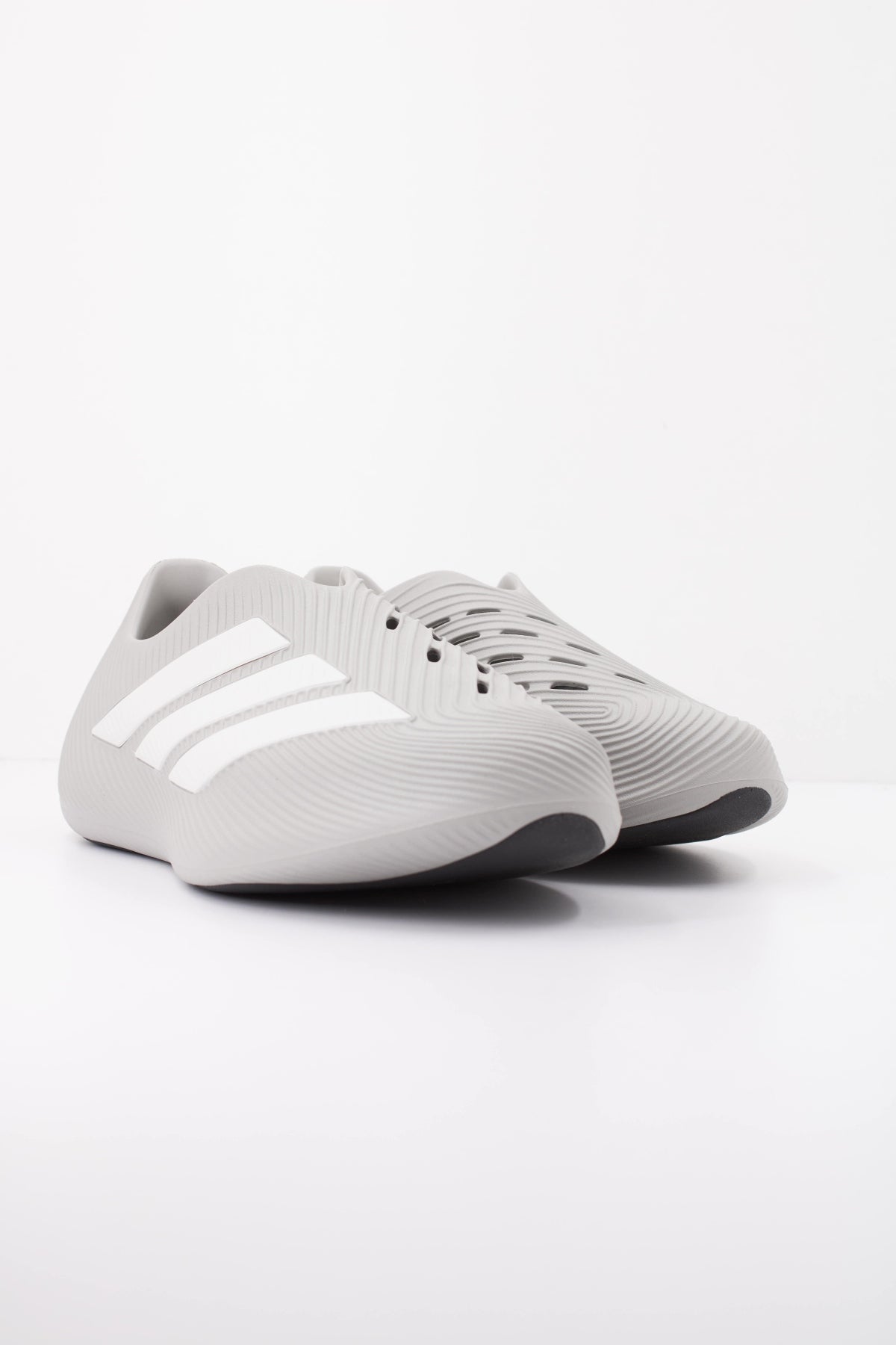 ADIDAS KI0071 en color GRIS (2)