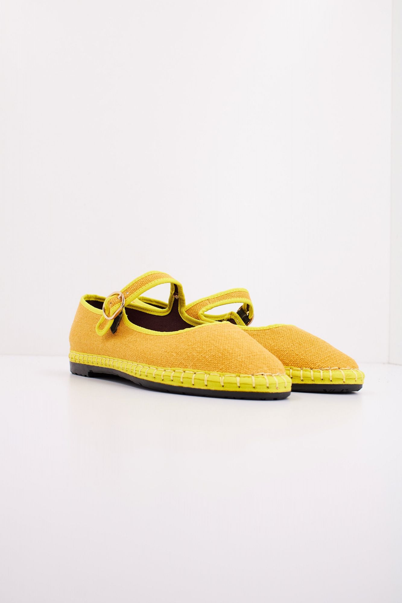 FLABELUS EBENEZER  en color AMARILLO (2)