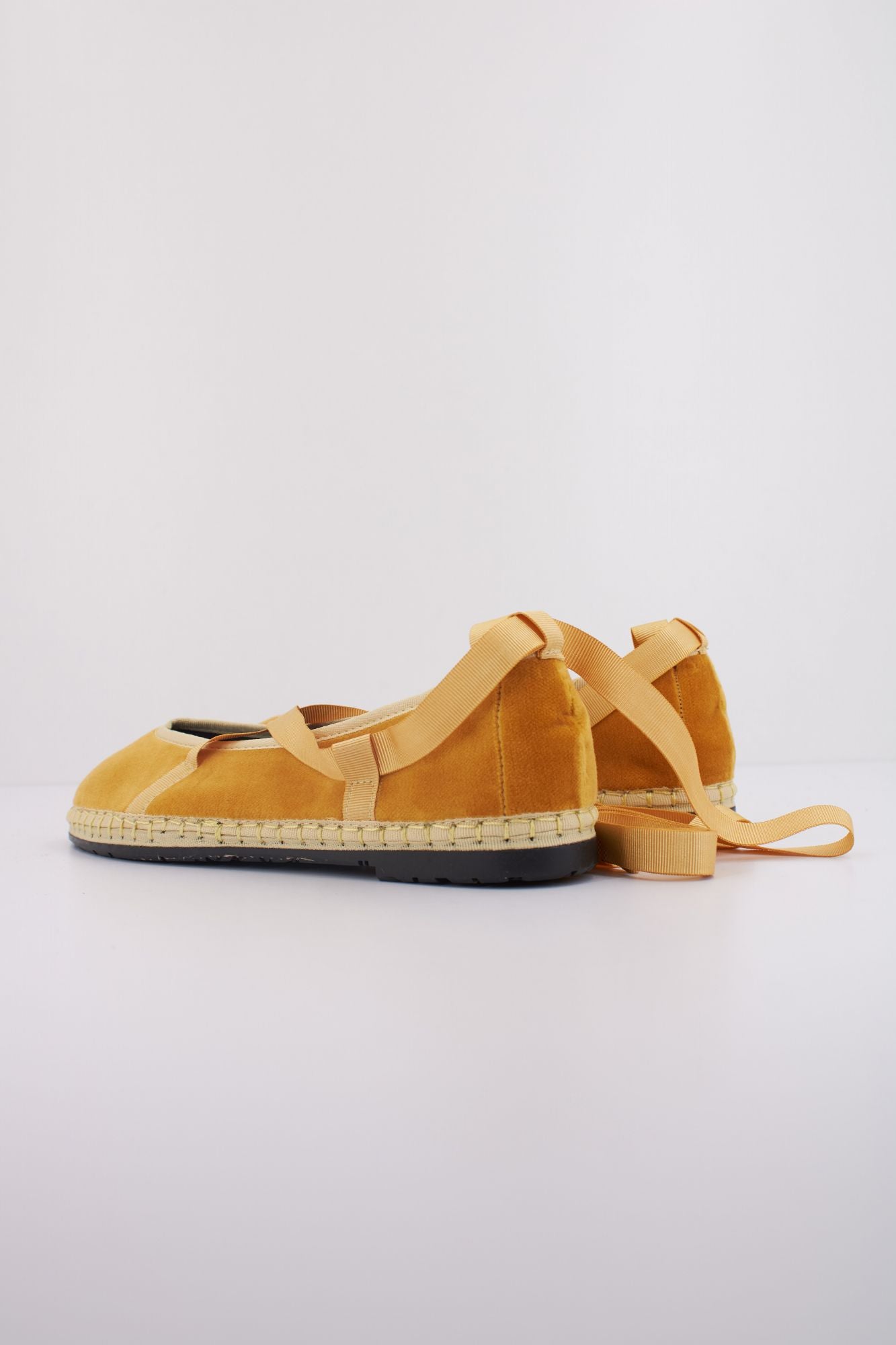 FLABELUS ROSALINE  en color AMARILLO (4)