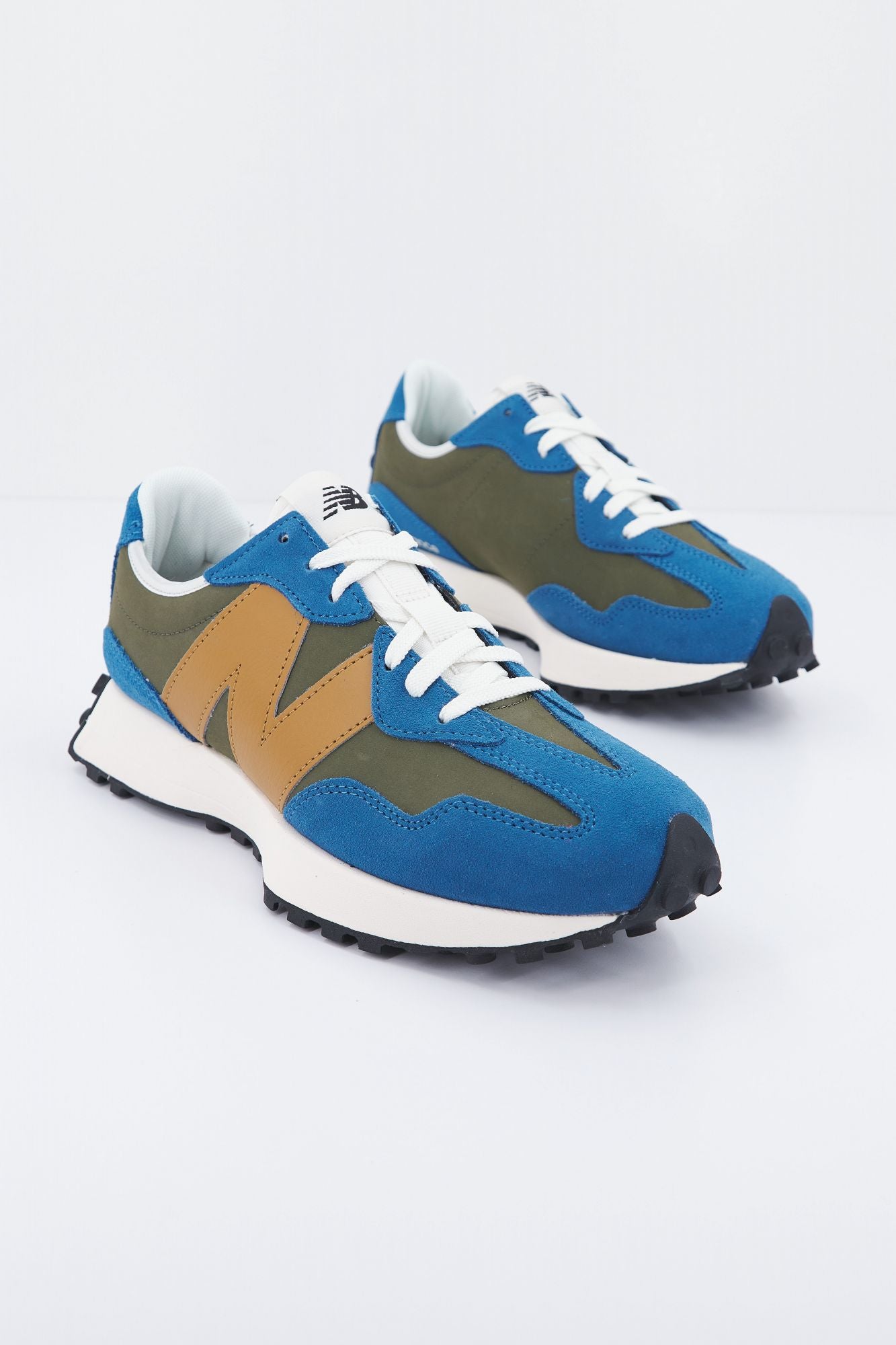NEW BALANCE MS327 LE1  en color AZUL (2)