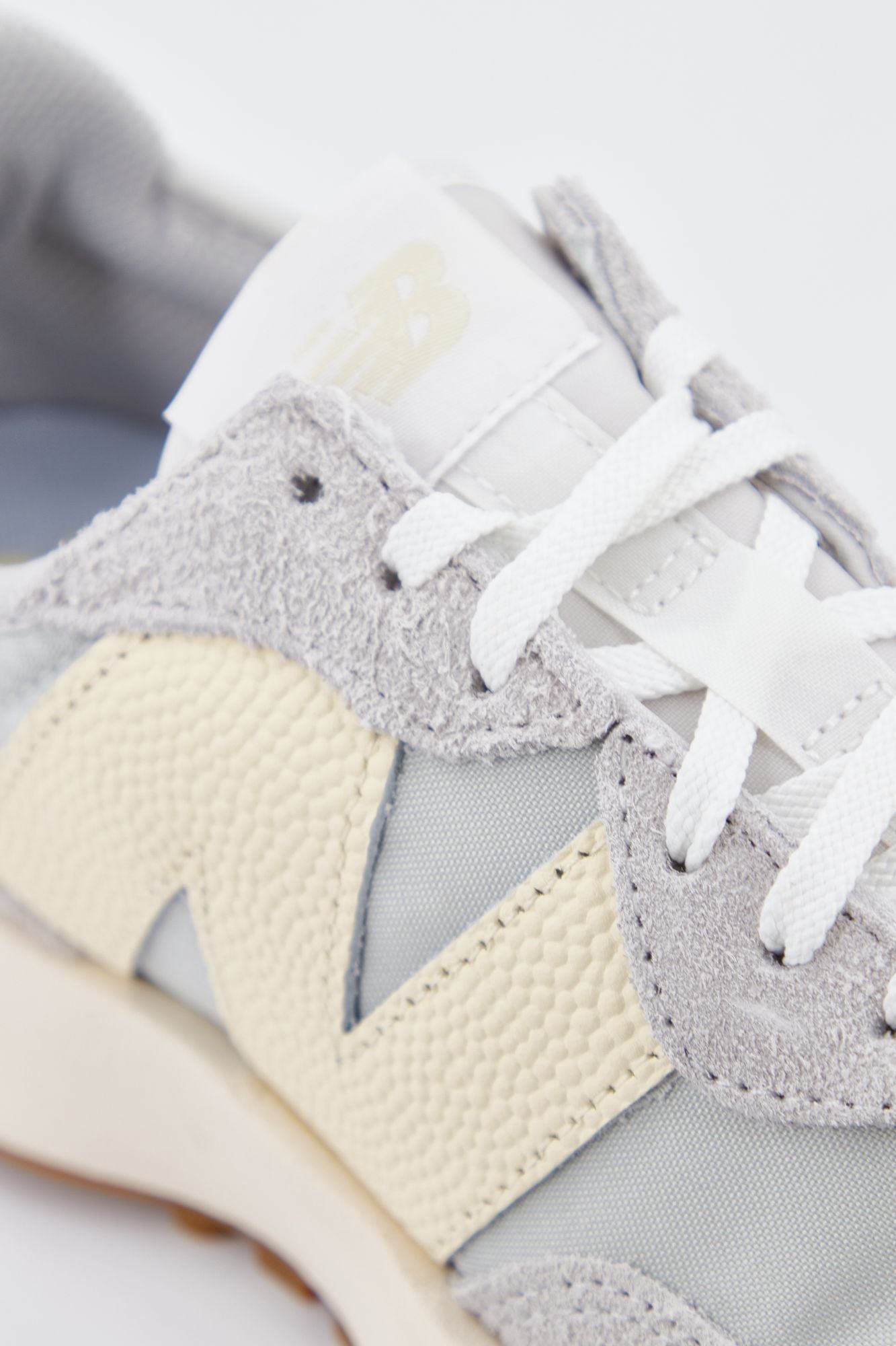 NEW BALANCE WS327 BG  en color GRIS (8)
