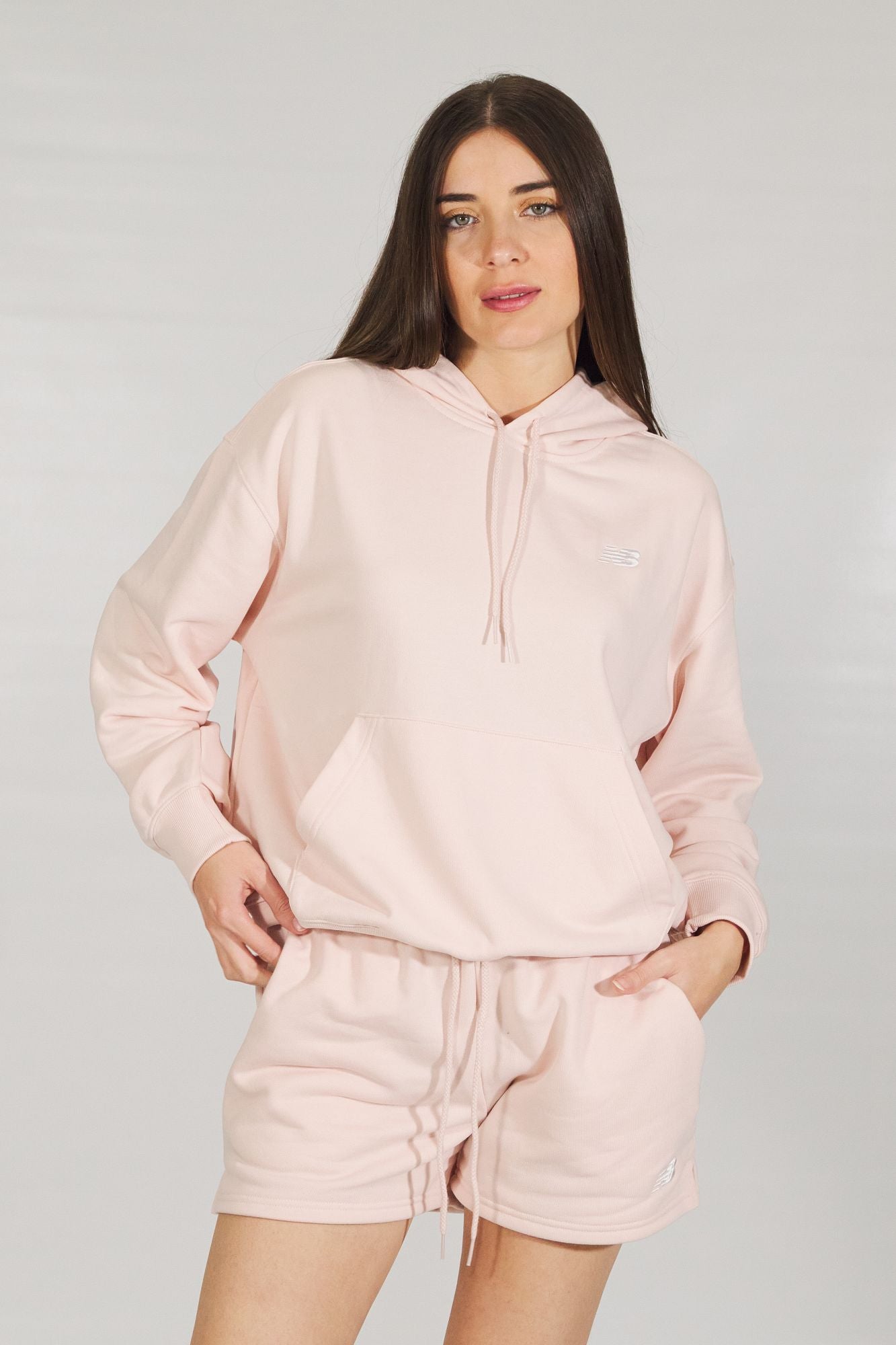 NEW BALANCE  FRENCH TERRY SM en color ROSA (1)