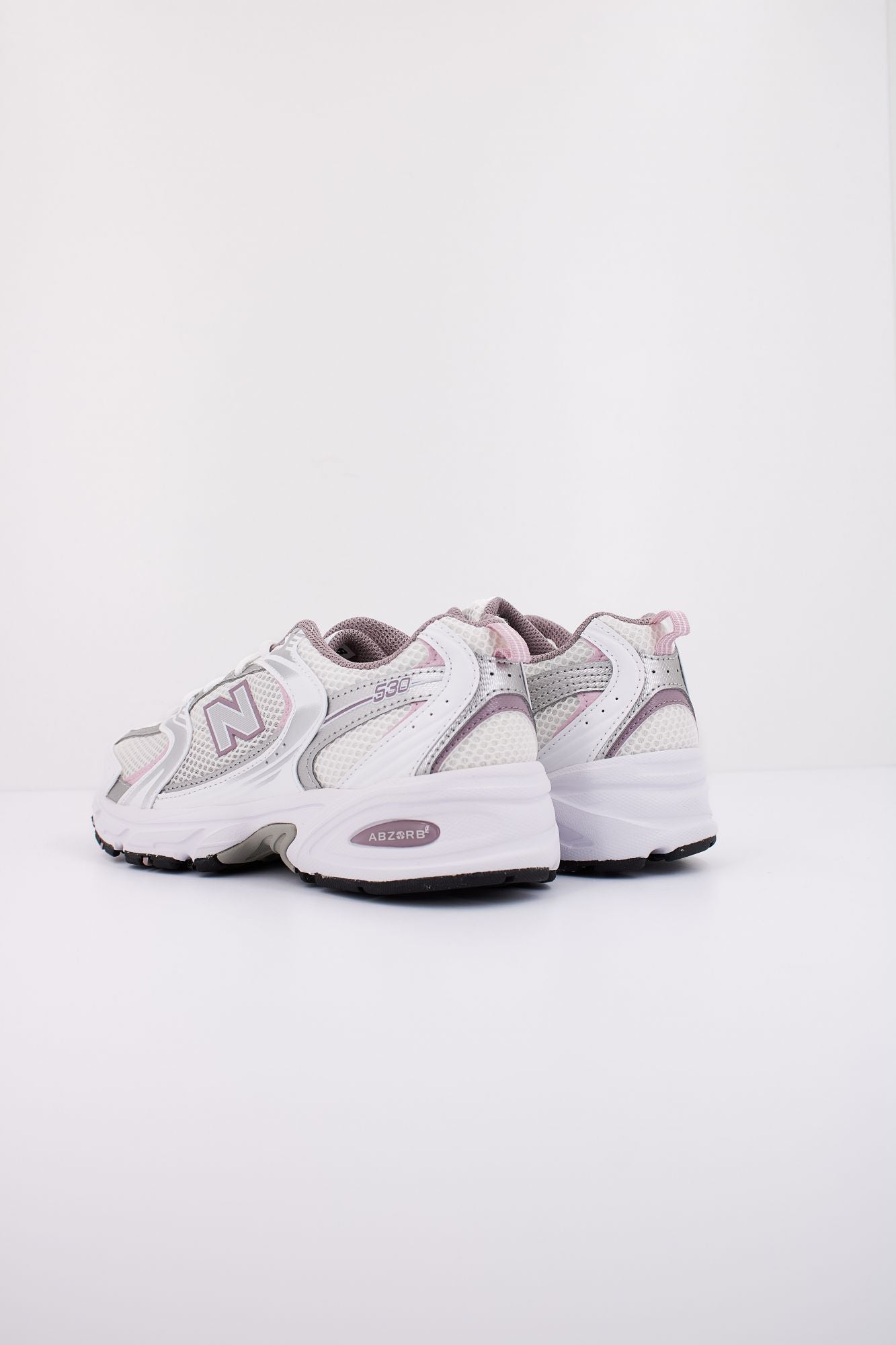 NEW BALANCE MR530 en color BLANCO (4)