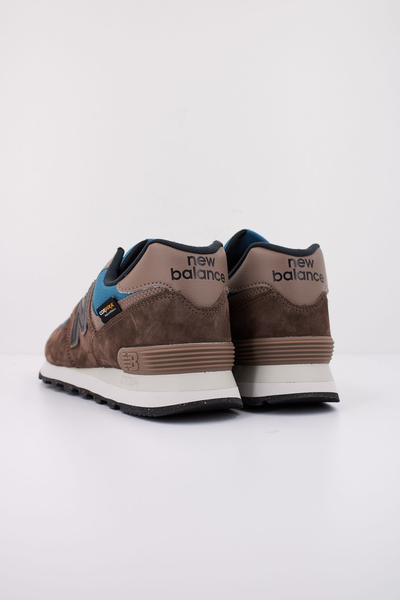NEW BALANCE U574 RAD en color MARRON (4)