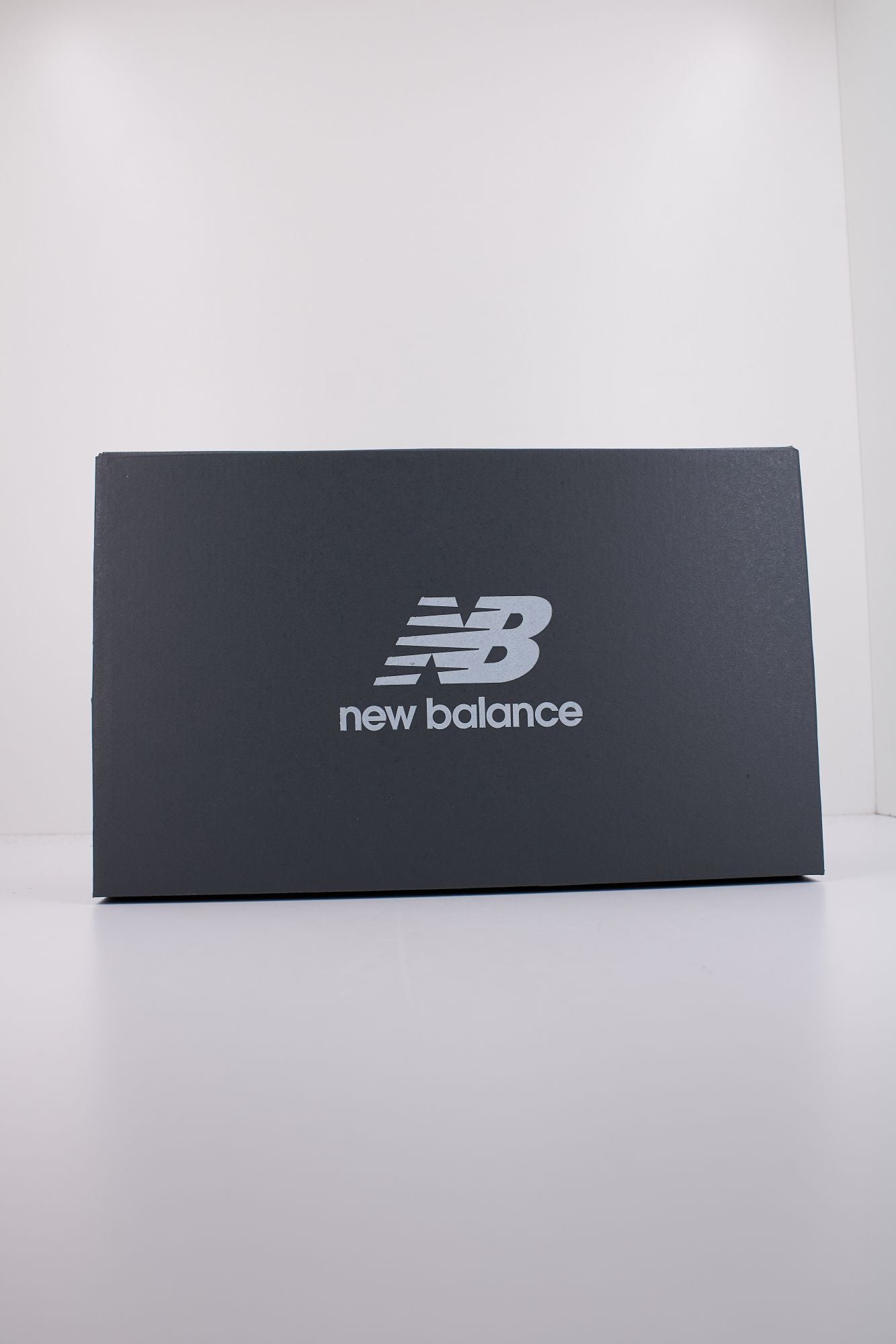 NEW BALANCE U327 LT en color BLANCO (6)