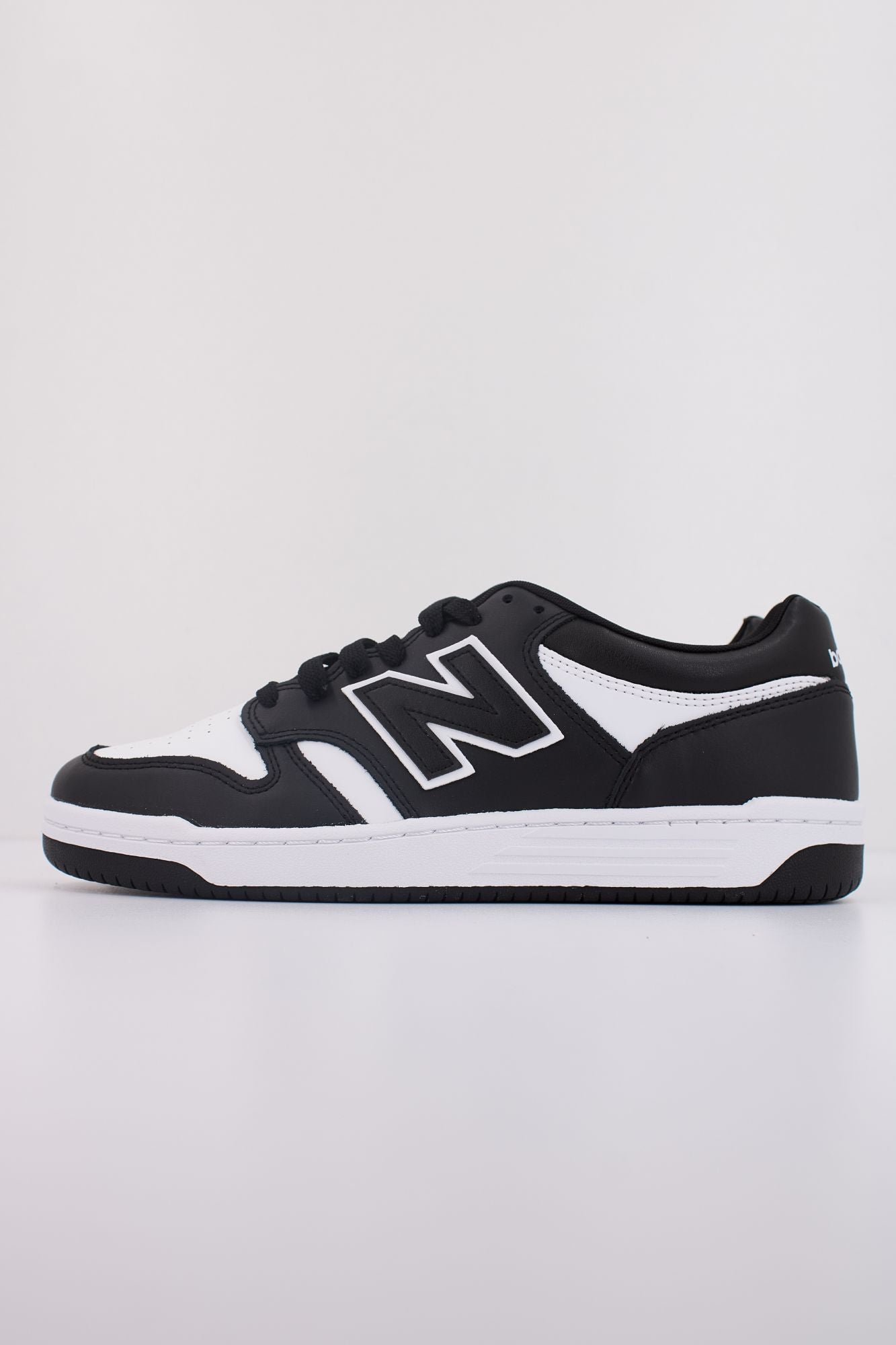 NEW BALANCE BB480  en color NEGRO (1)