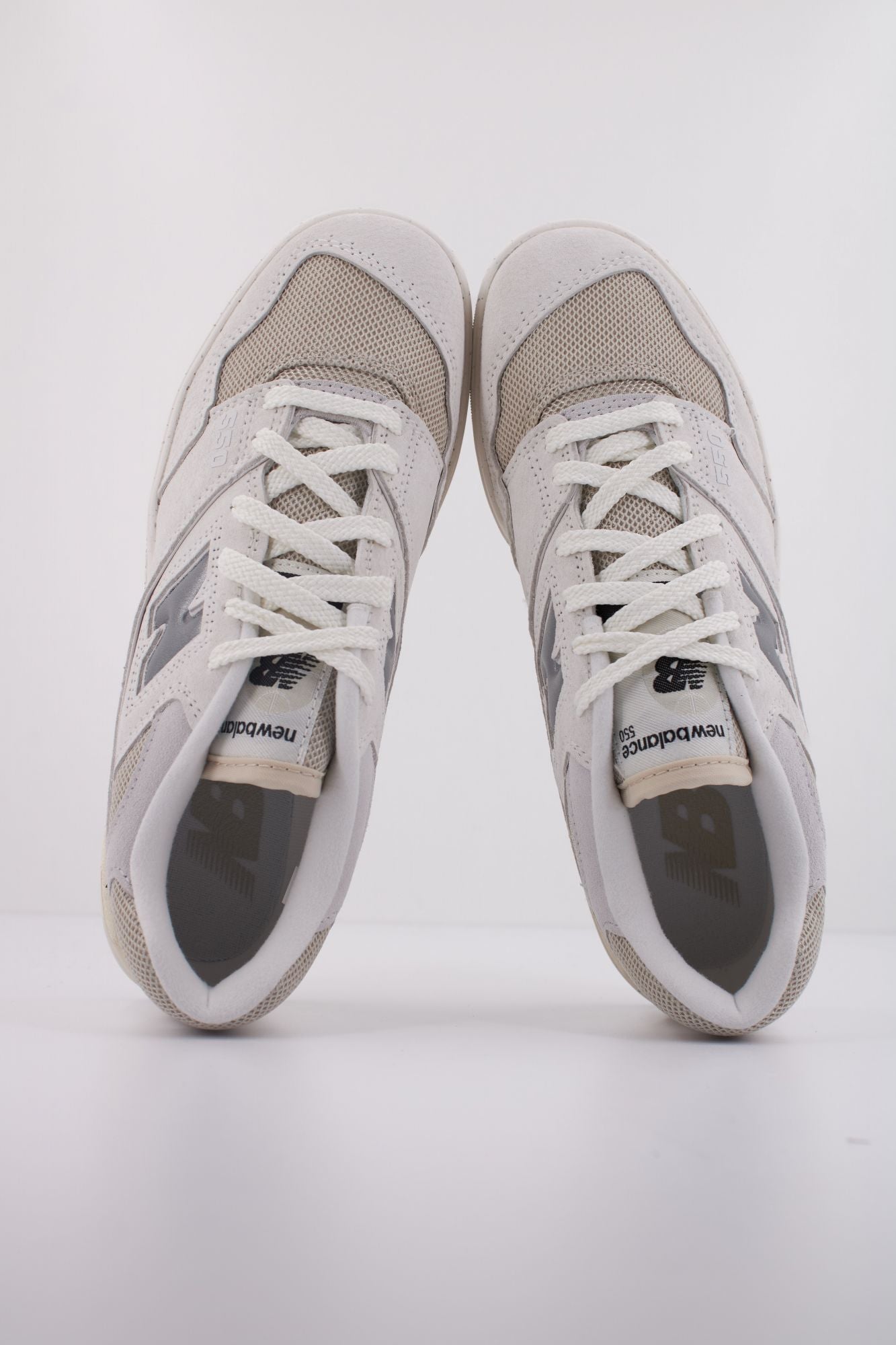 NEW BALANCE BBW550  en color BLANCO (3)