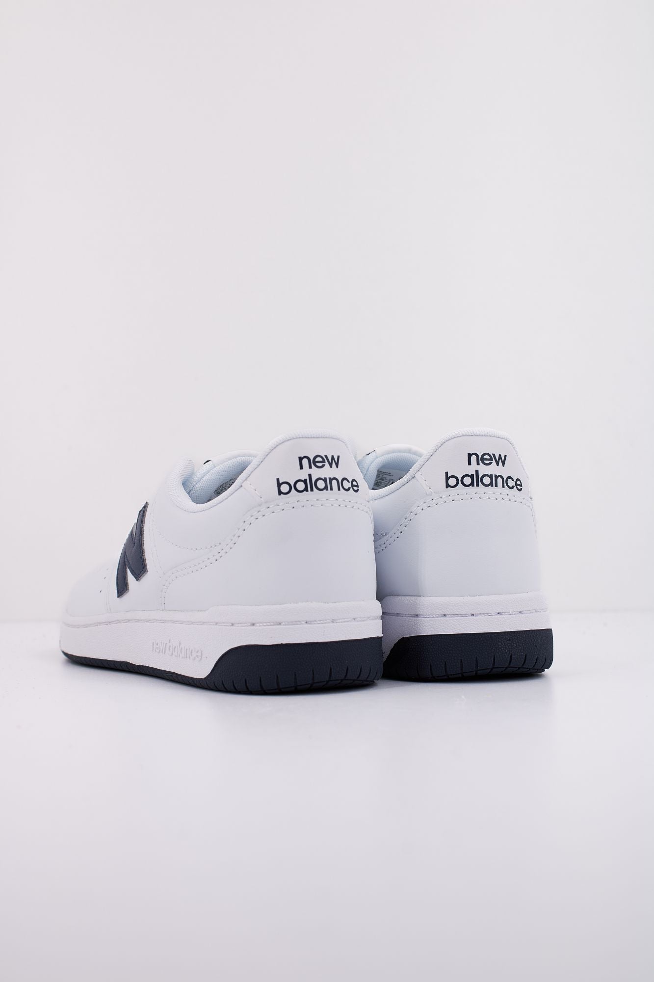 NEW BALANCE BB80  en color BLANCO (4)