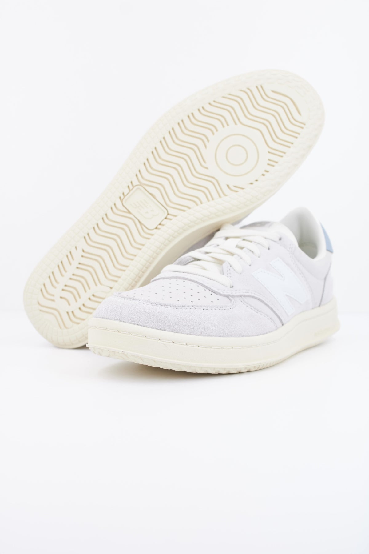 NEW BALANCE CT500  en color BEIS (5)