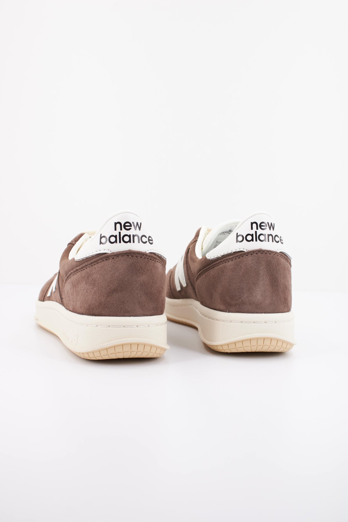 NEW BALANCE M5002  en color MARRON (4)