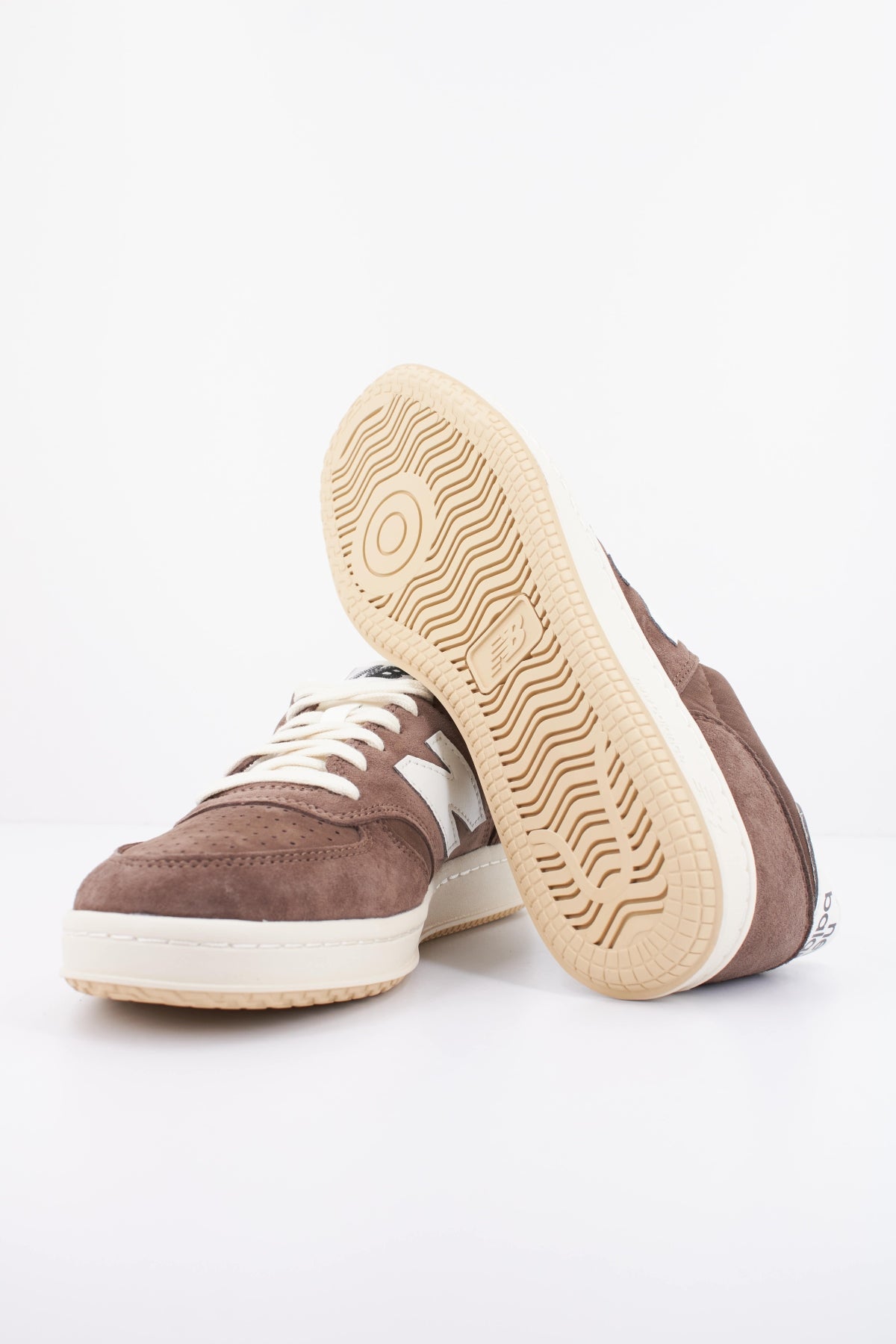 NEW BALANCE M5002  en color MARRON (5)