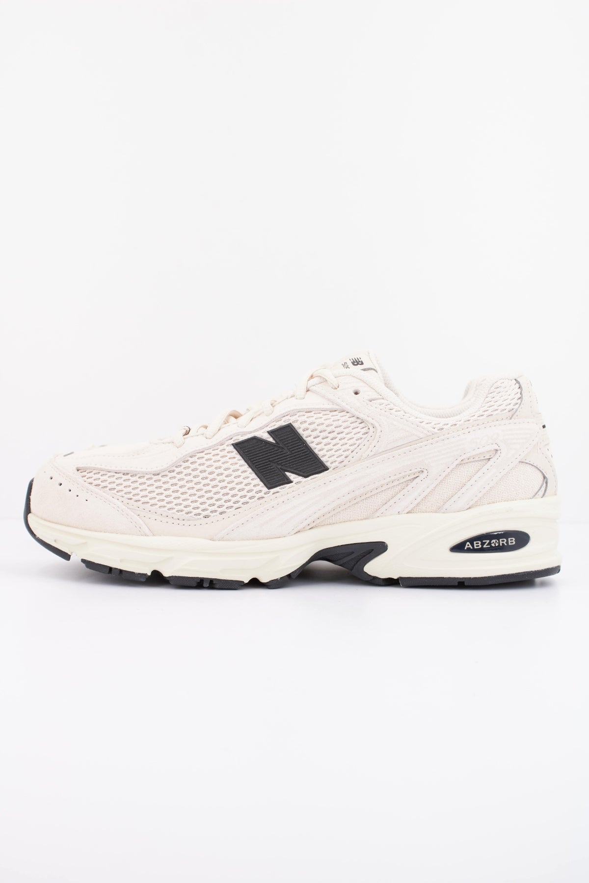 NEW BALANCE U509 en color BEIS (1)