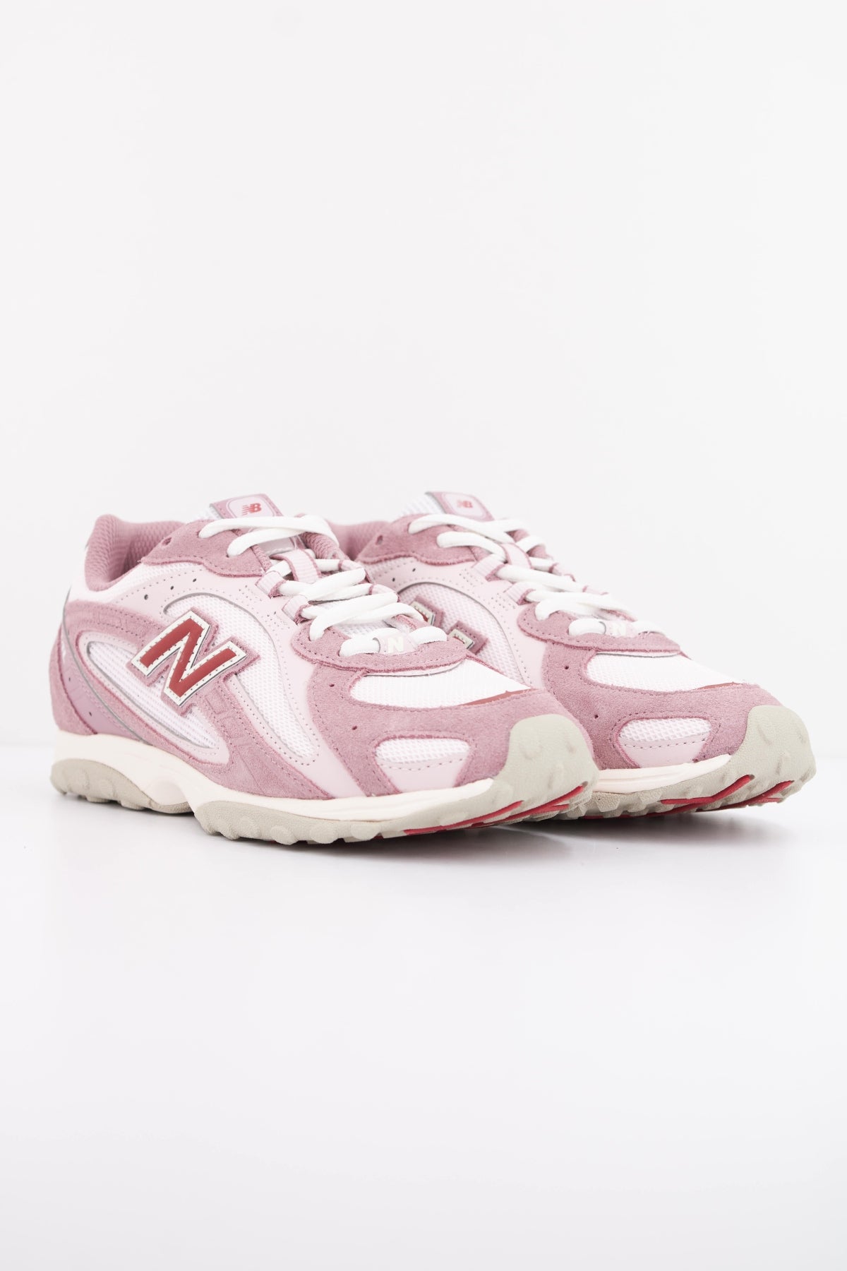 NEW BALANCE U204L  en color ROSA (2)