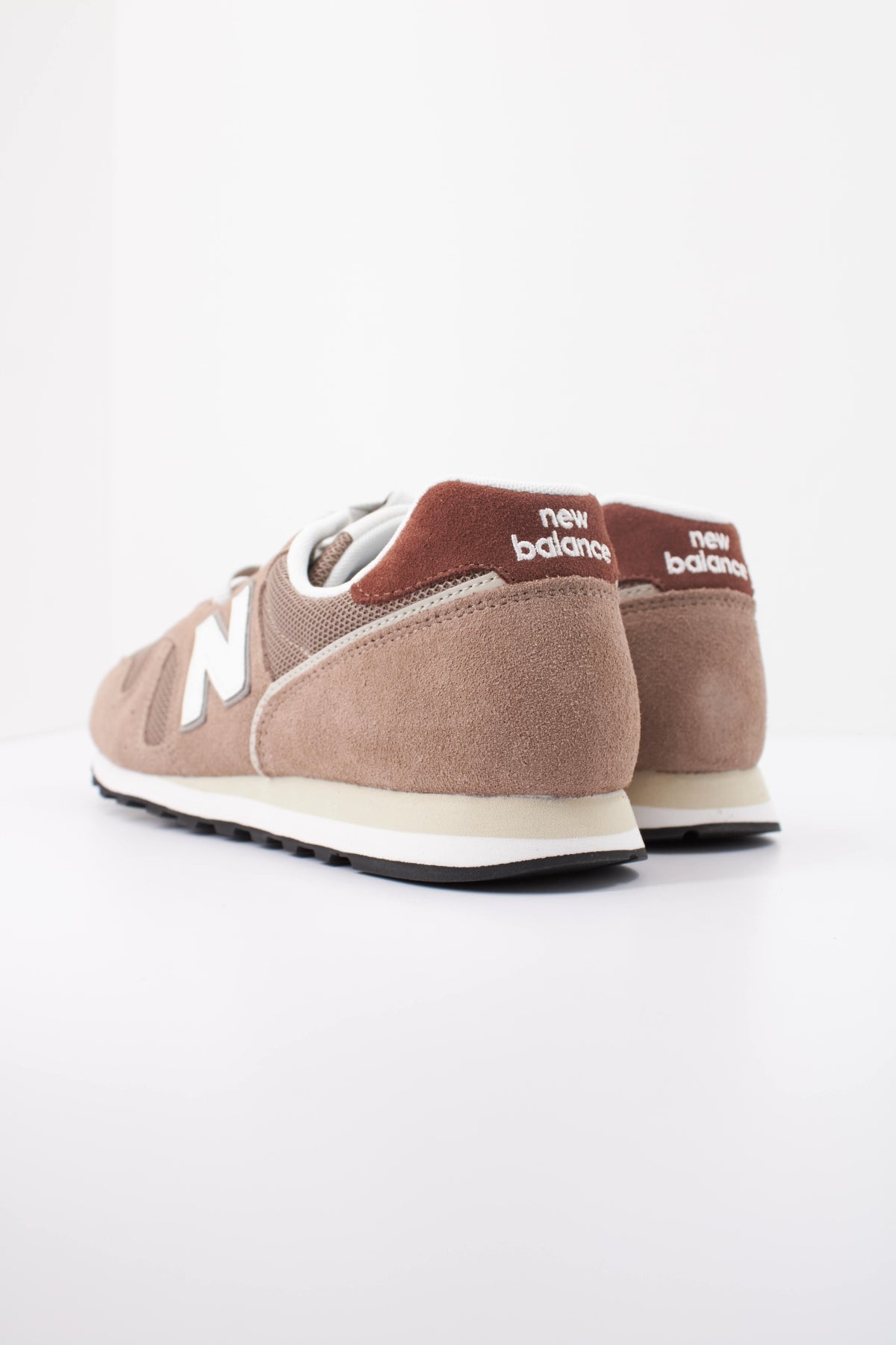 NEW BALANCE ML373 XA2 DEPORTIVO en color MARRON CLARO (4)