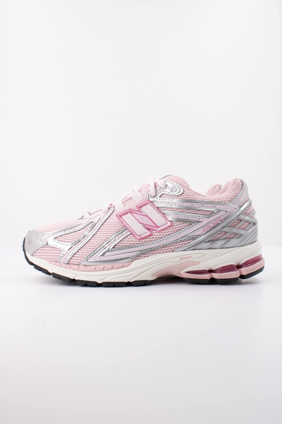 NEW BALANCE U1906 en color ROSA (1)