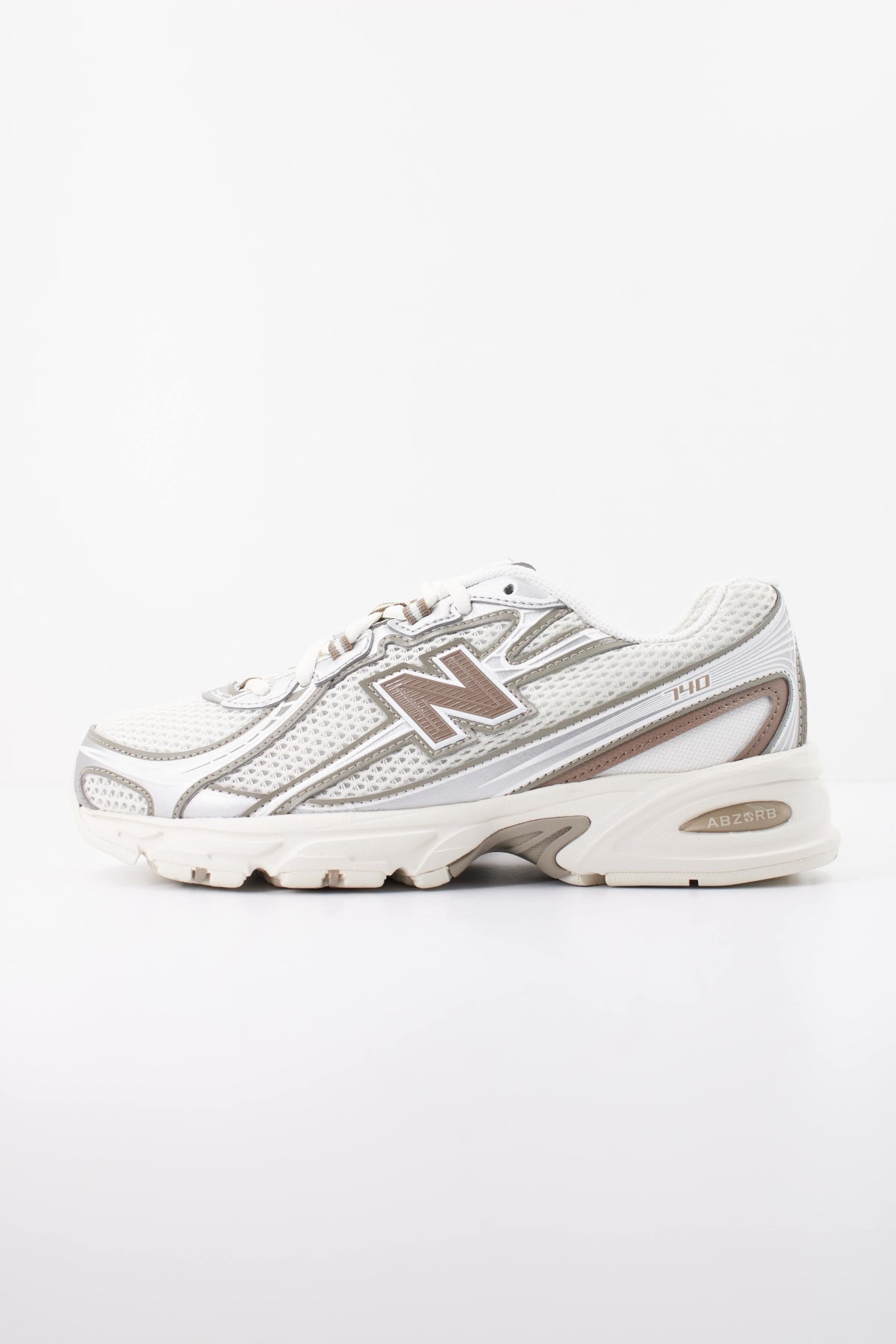 NEW BALANCE U740 en color PLATA (1)