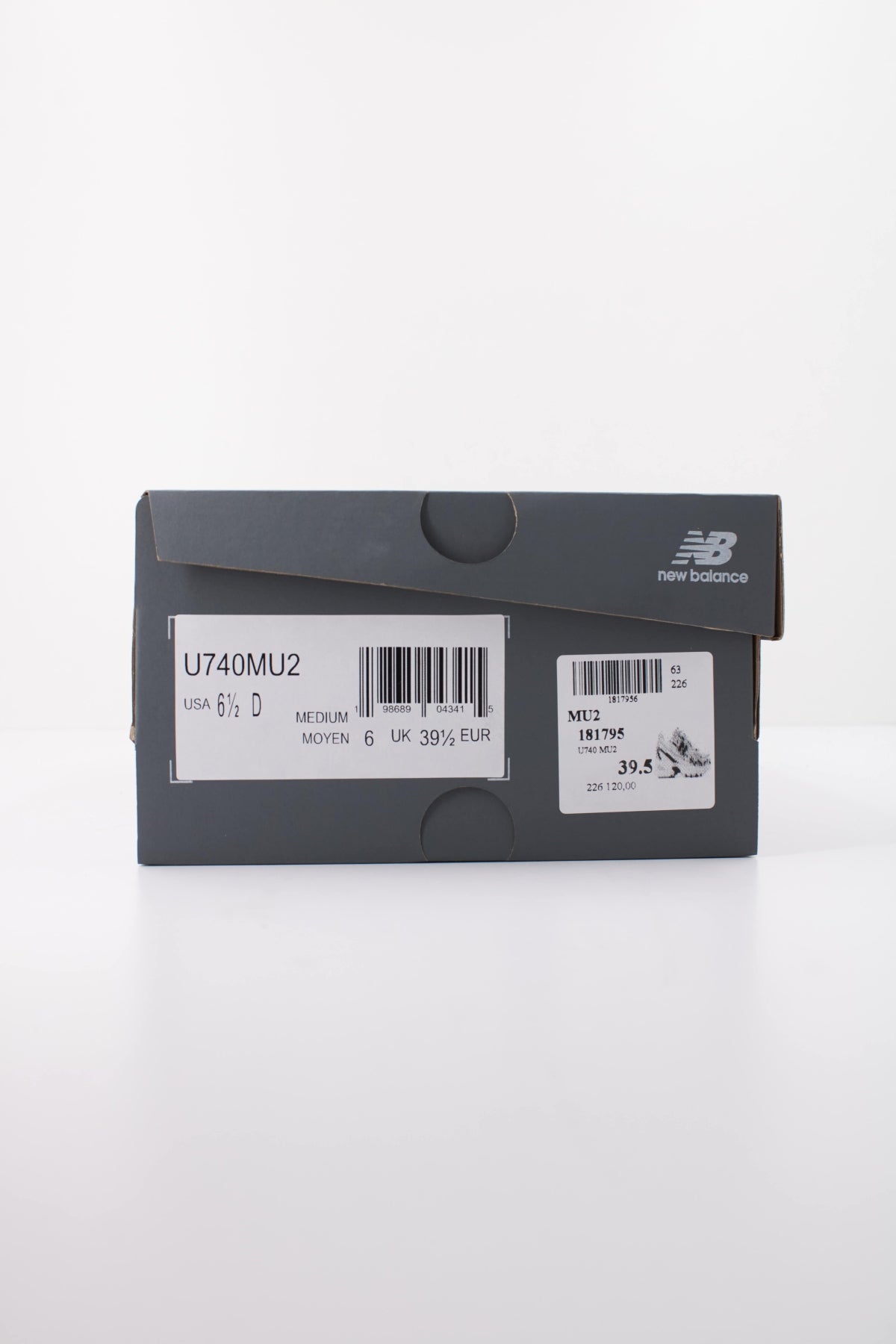 NEW BALANCE U740 en color PLATA (6)