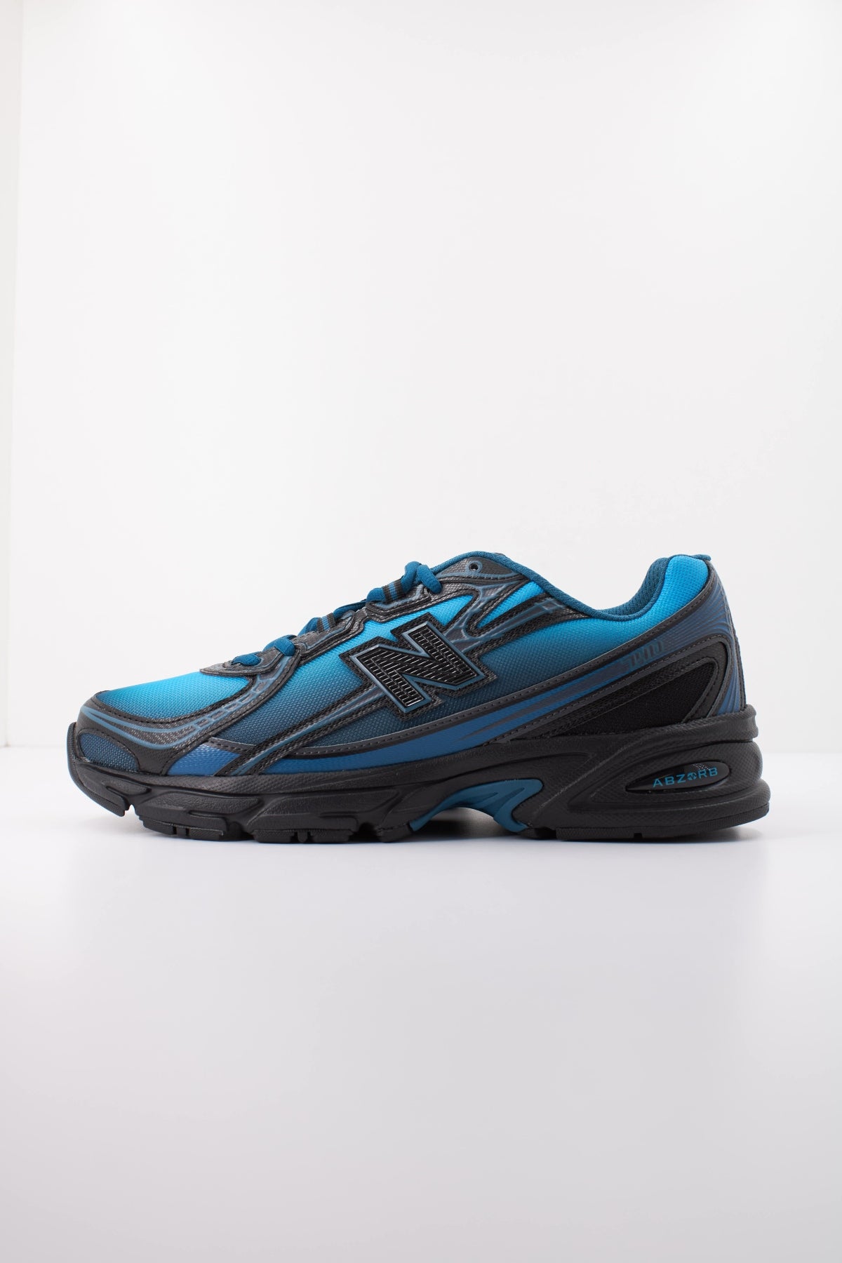 NEW BALANCE U740 2CJ DEPORTIVO en color AZUL (1)