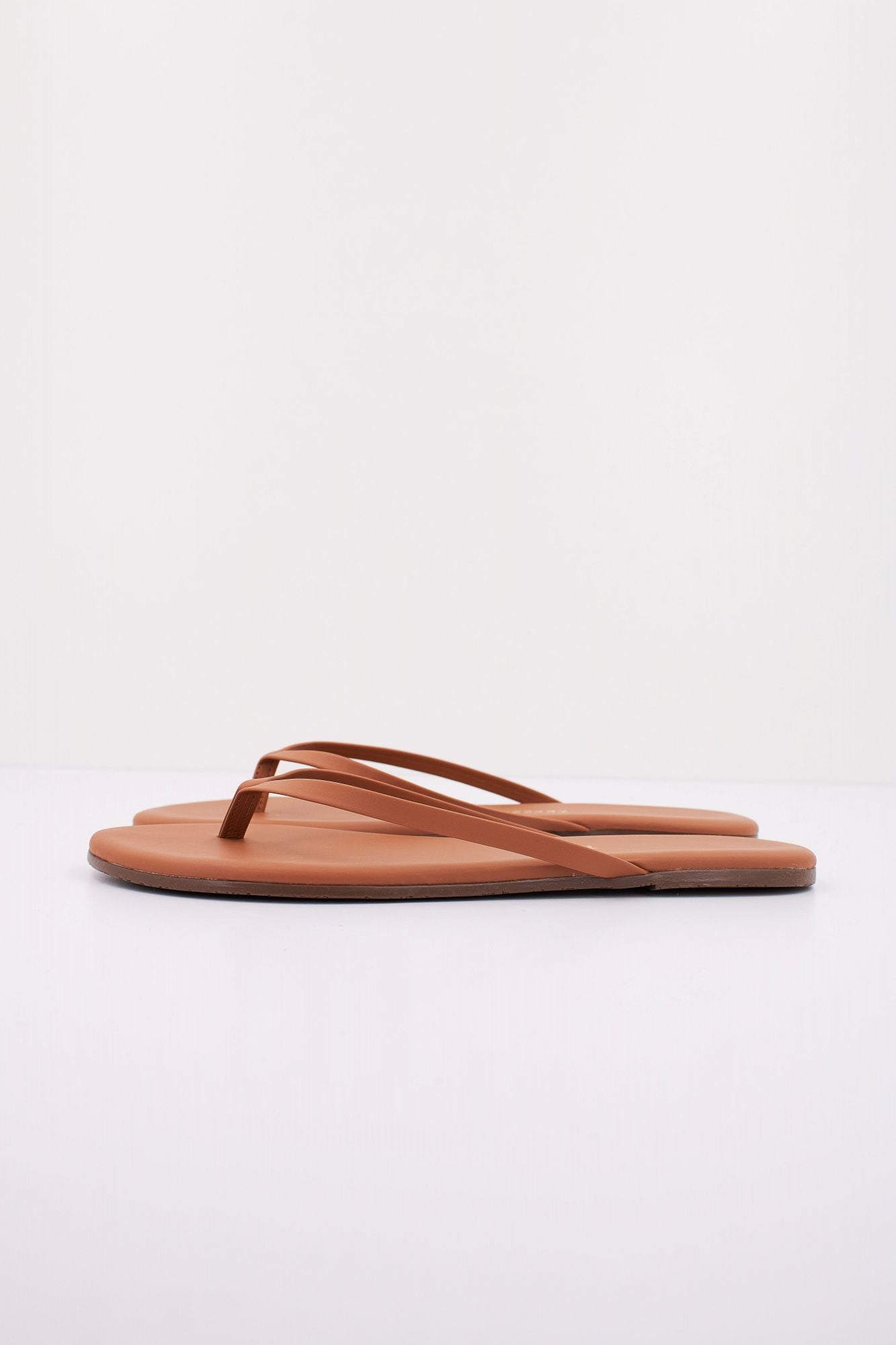TKEES TKEFOUNDATIONS en color MARRON (1)