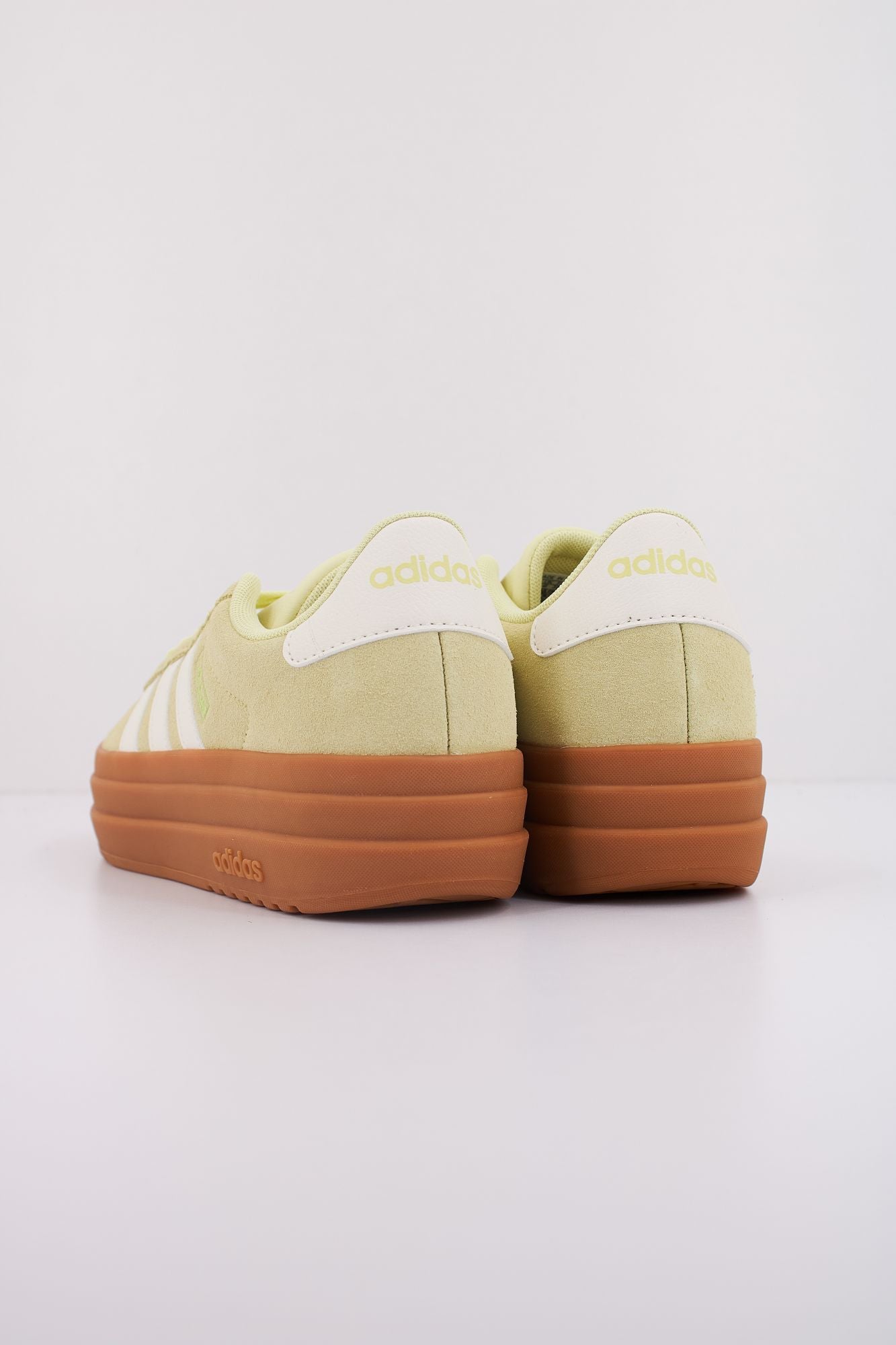 ADIDAS  VL COURT BOLD en color AMARILLO (4)