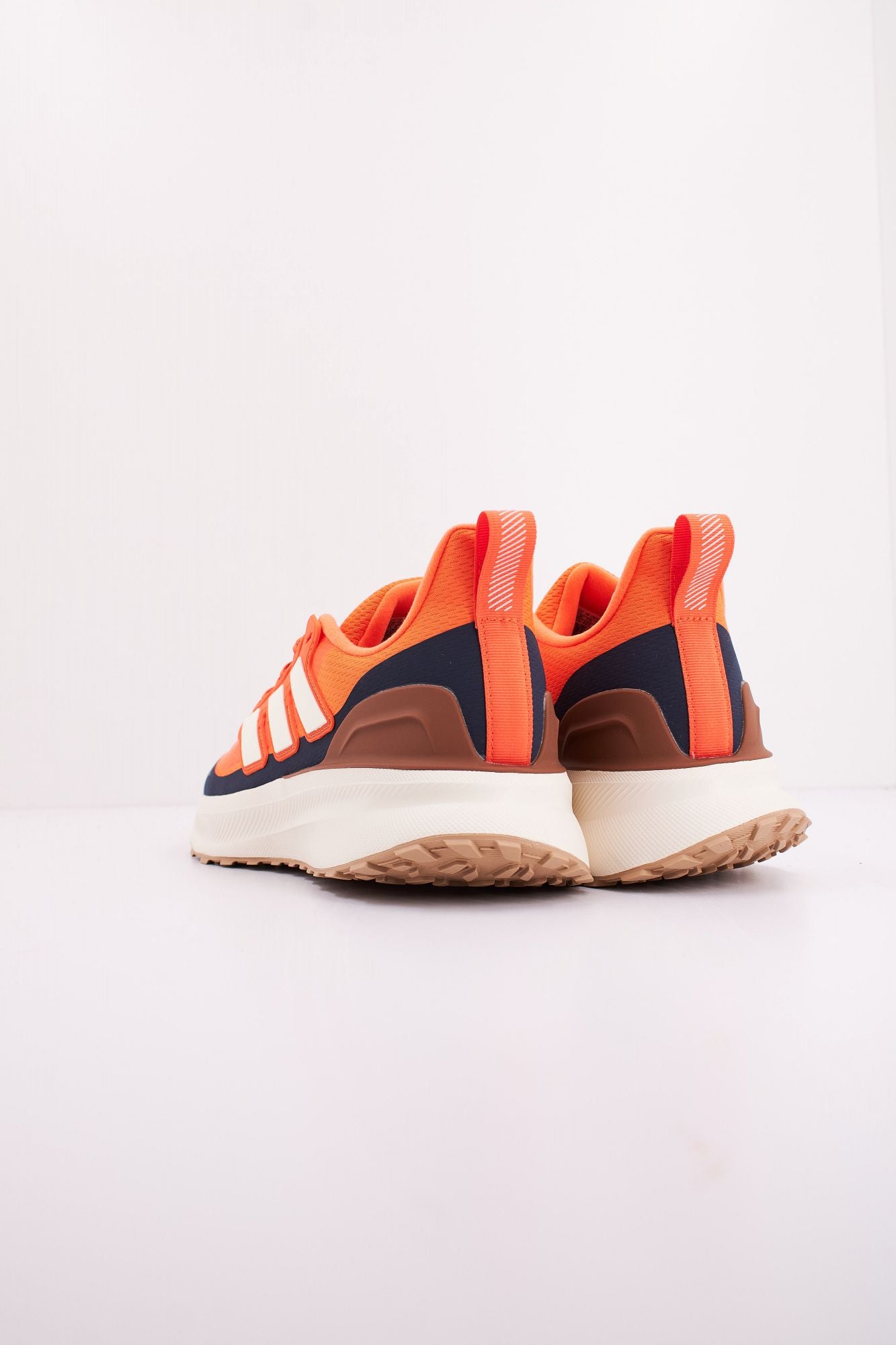 ADIDAS  ULTRARUN 5 TR en color NARANJA (4)