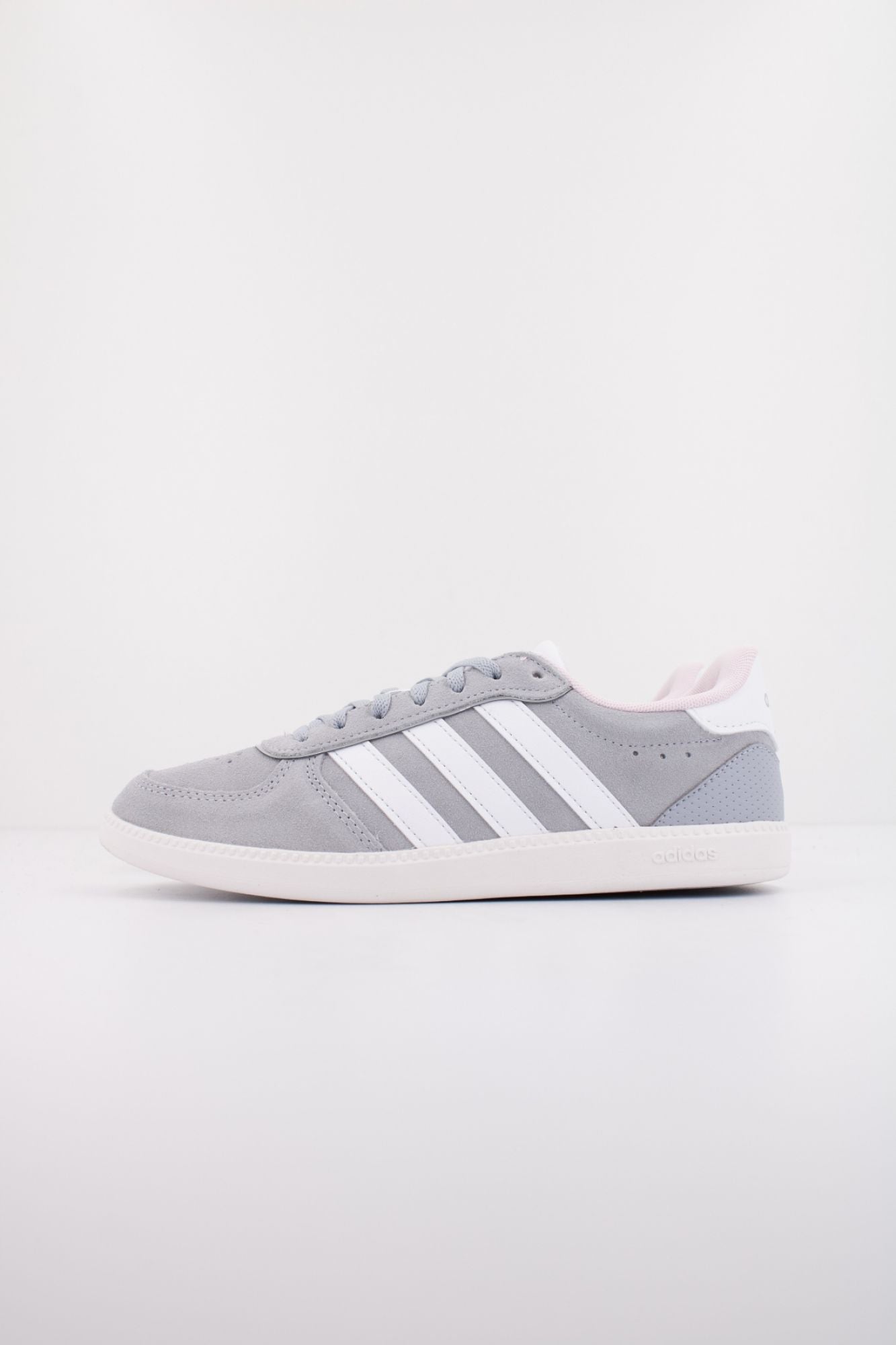 ADIDAS BREAKNET SLEEK en color GRIS (1)