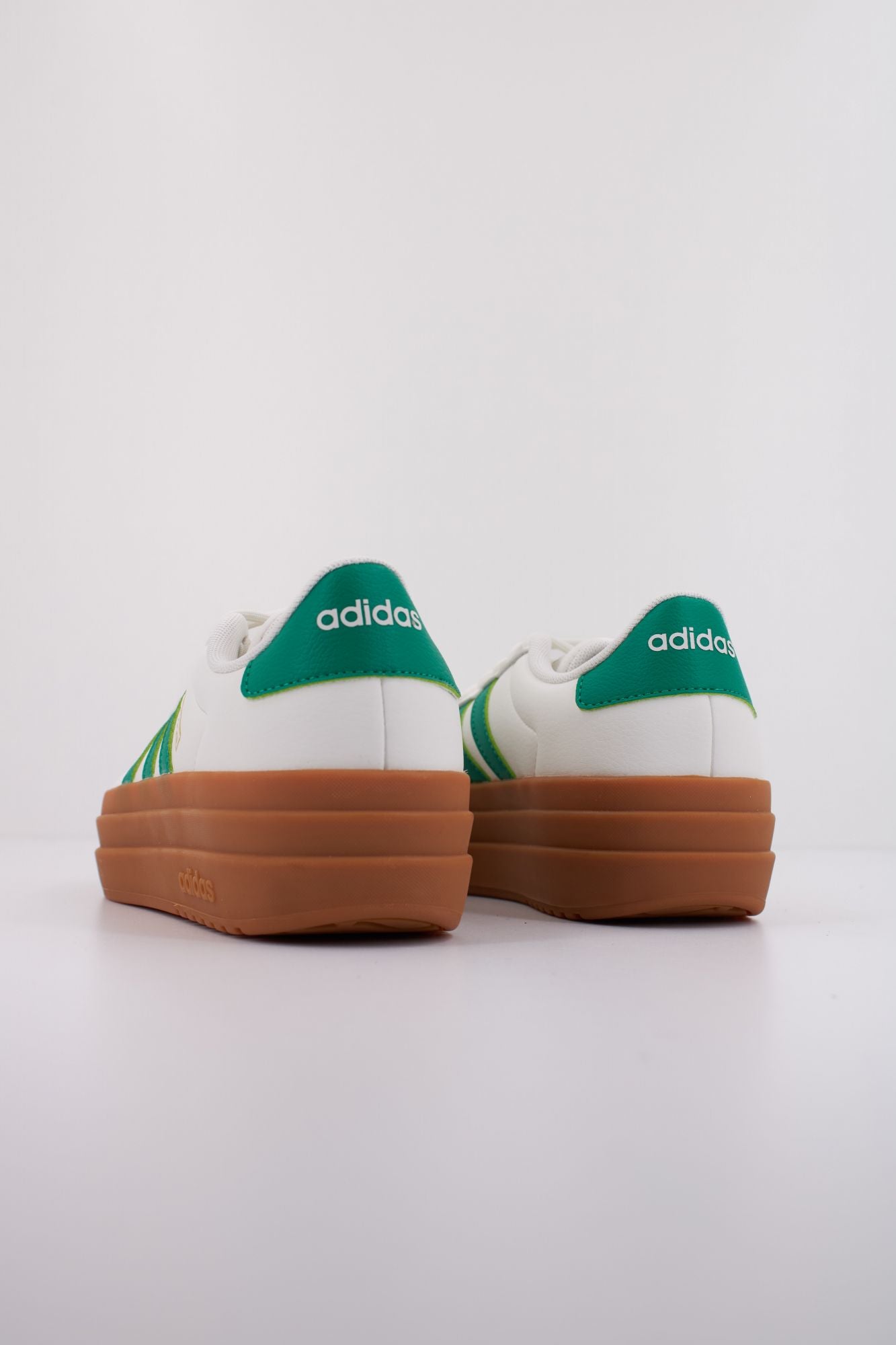 ADIDAS VL COURT BOLD en color BLANCO (4)