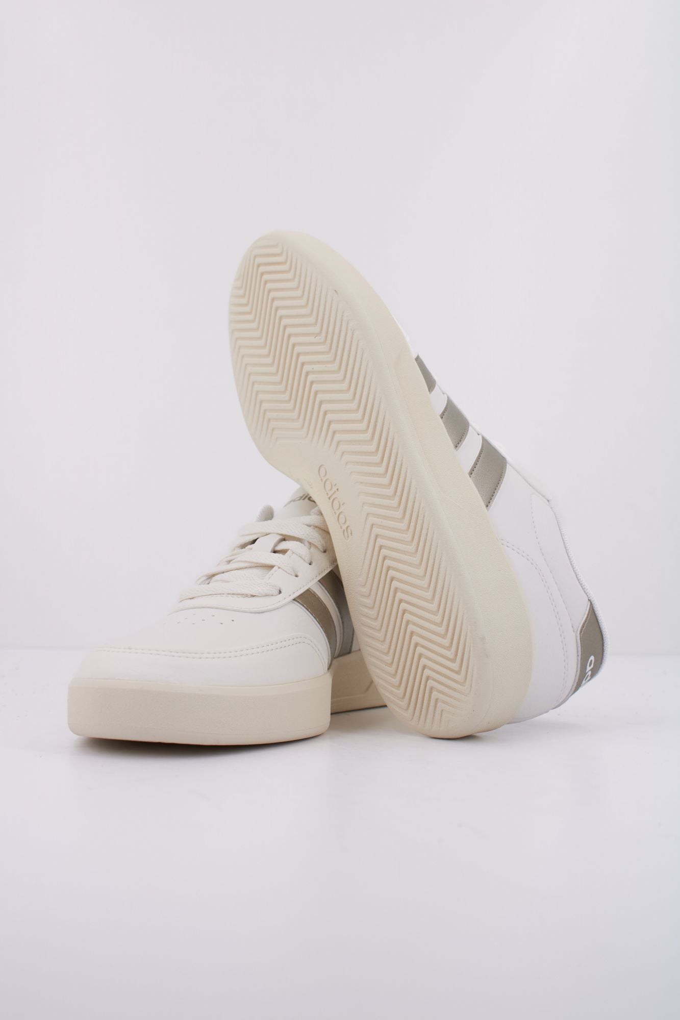 ADIDAS BREAKNET 3.0 en color BLANCO (5)