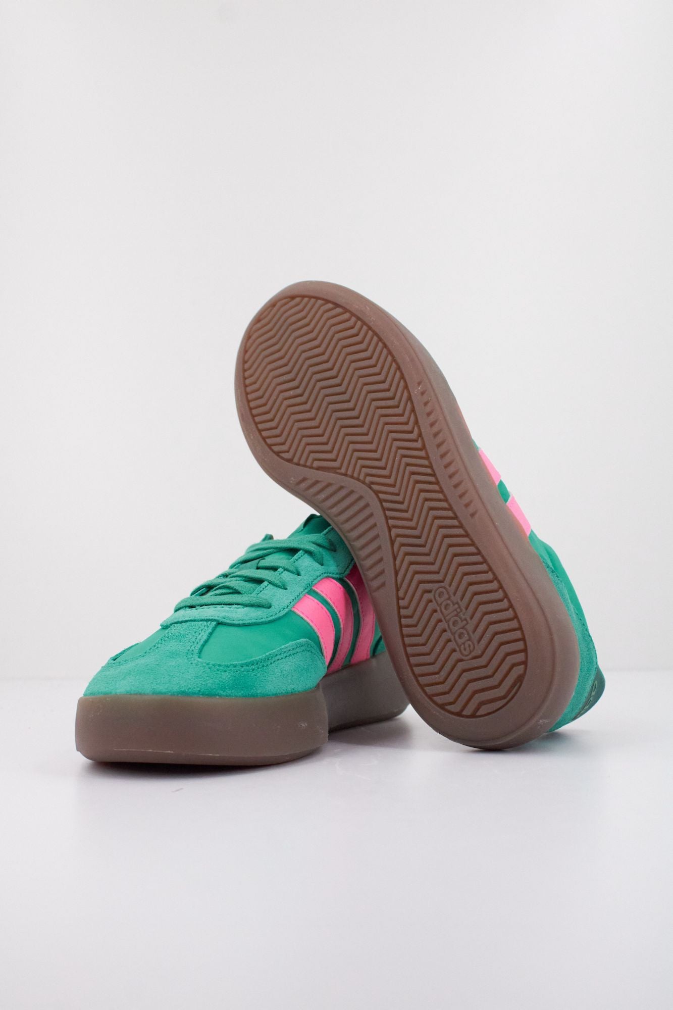 ADIDAS BARREDA DECODE  en color VERDE (5)