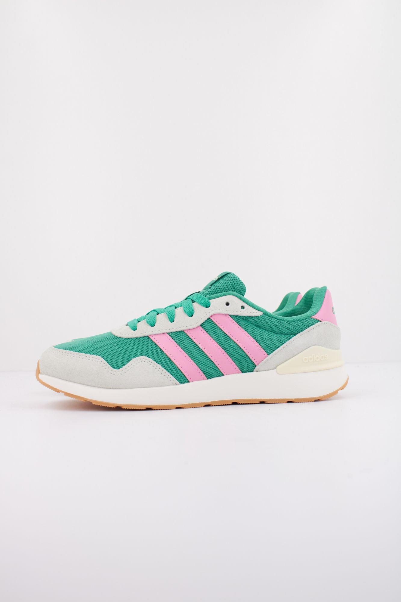 ADIDAS RUN 60s 4.0 en color VERDE (1)