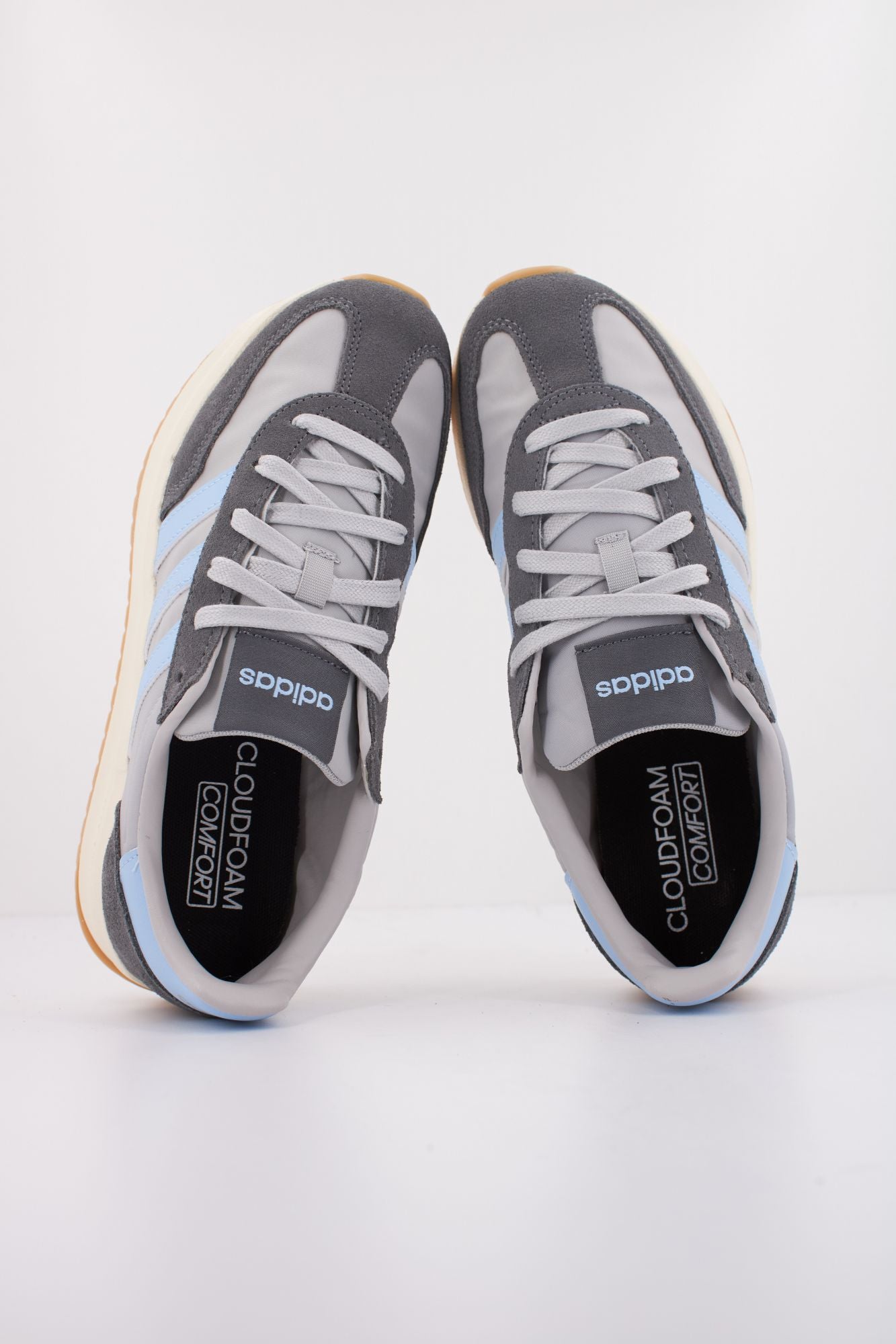 ADIDAS RUN 70s 2.0 en color GRIS (3)
