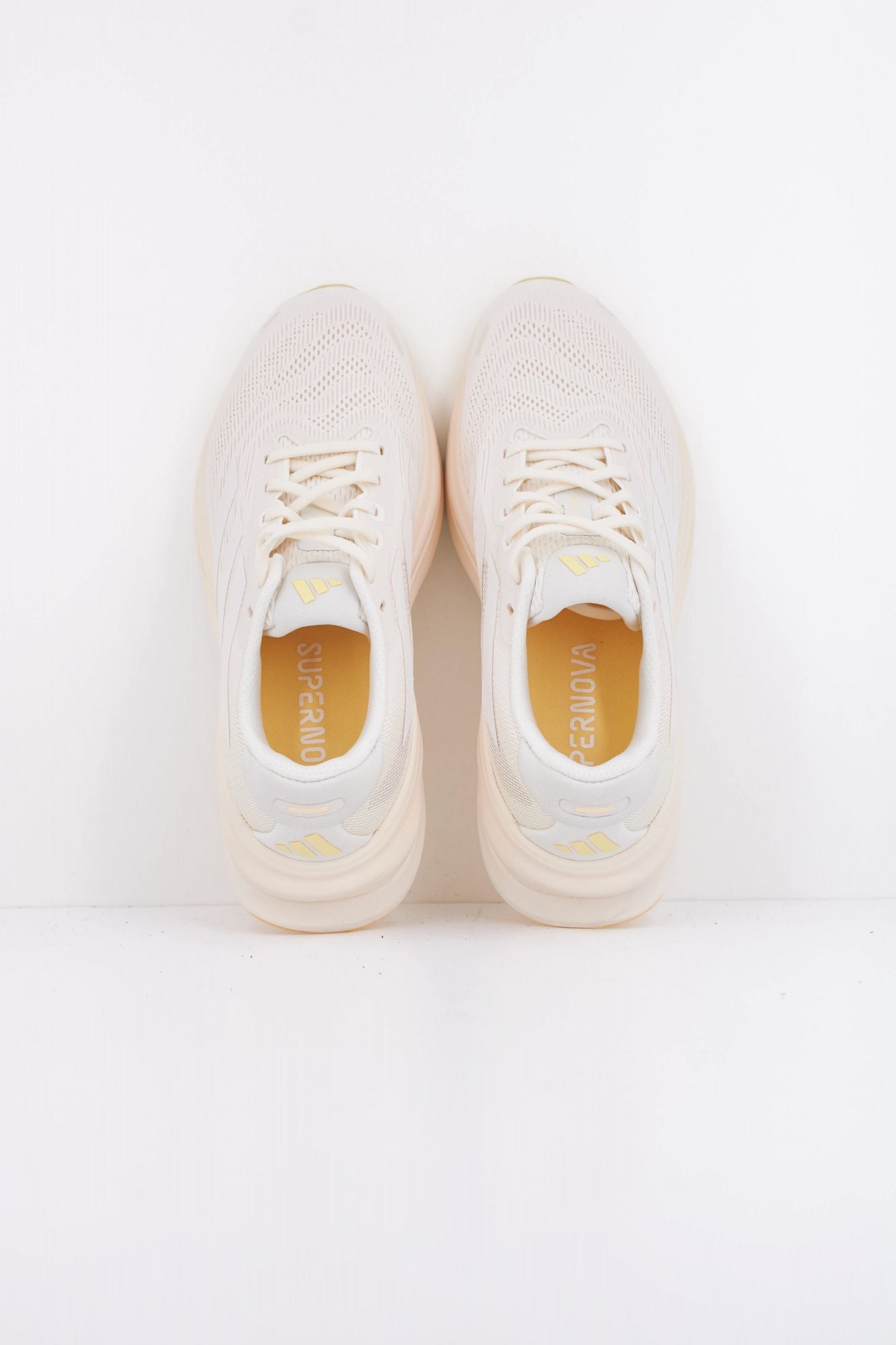ADIDAS SUPERNOVA SOLUTION en color BLANCO (5)