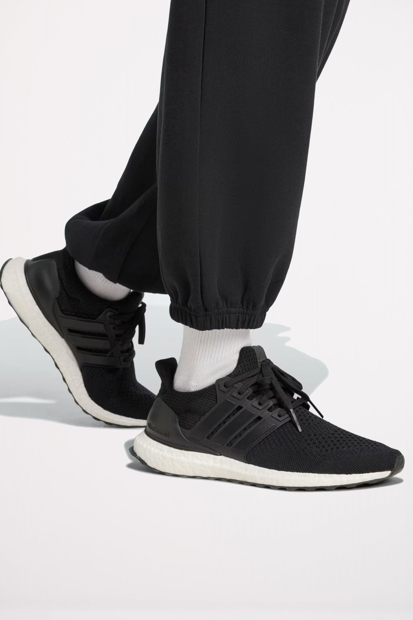 ADIDAS FLEECE SLIM PANTS en color NEGRO (4)